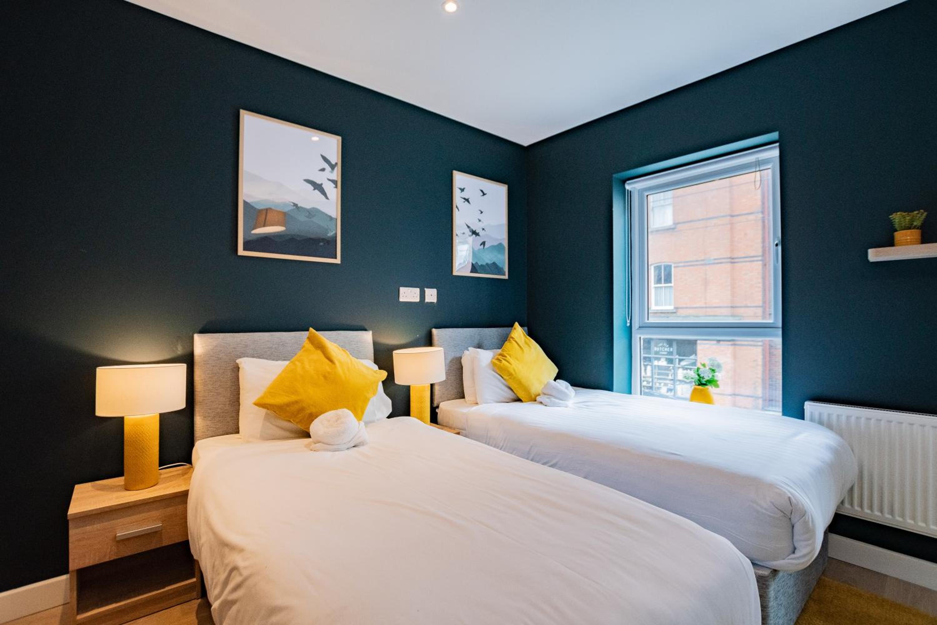 The Large Group House -Sleeps 21