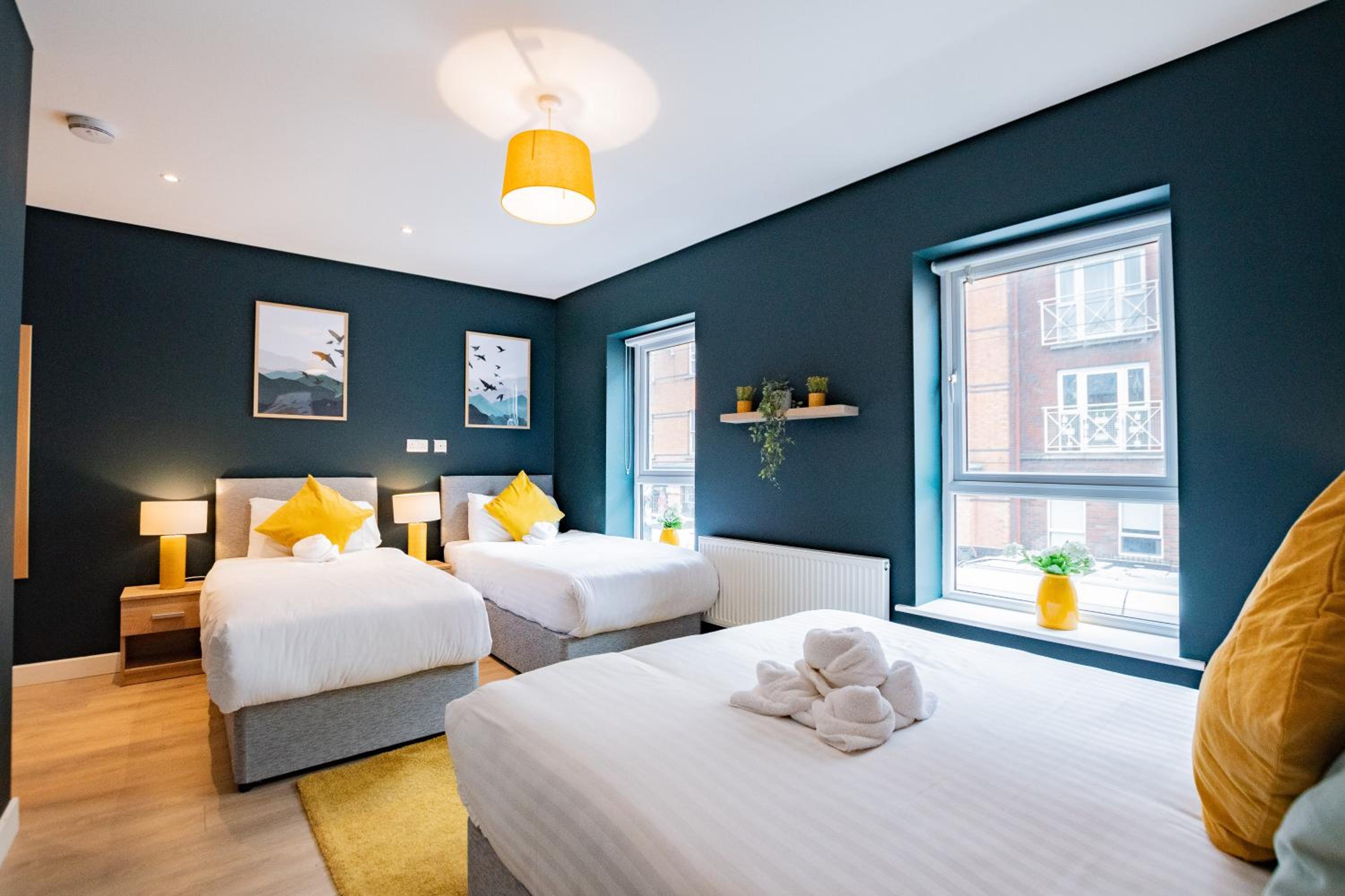 The Large Group House -Sleeps 21