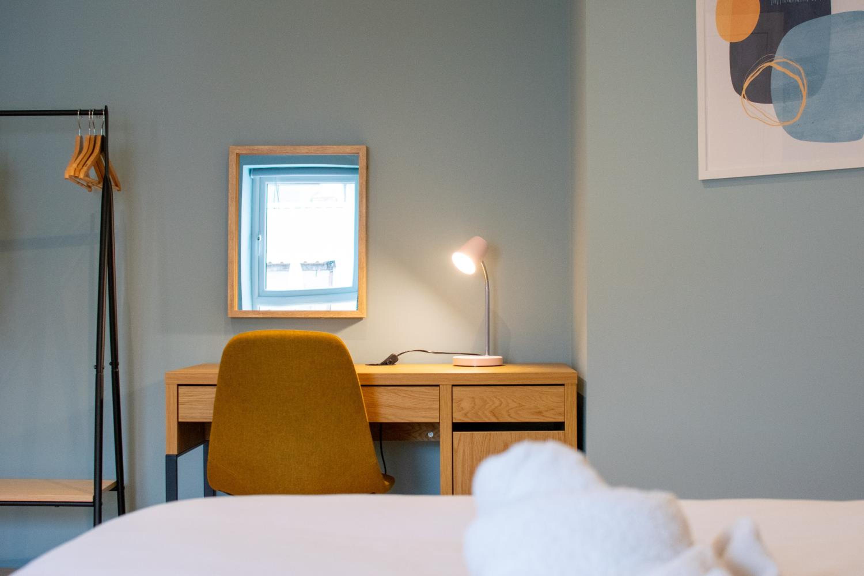 The Large Group House -Sleeps 21
