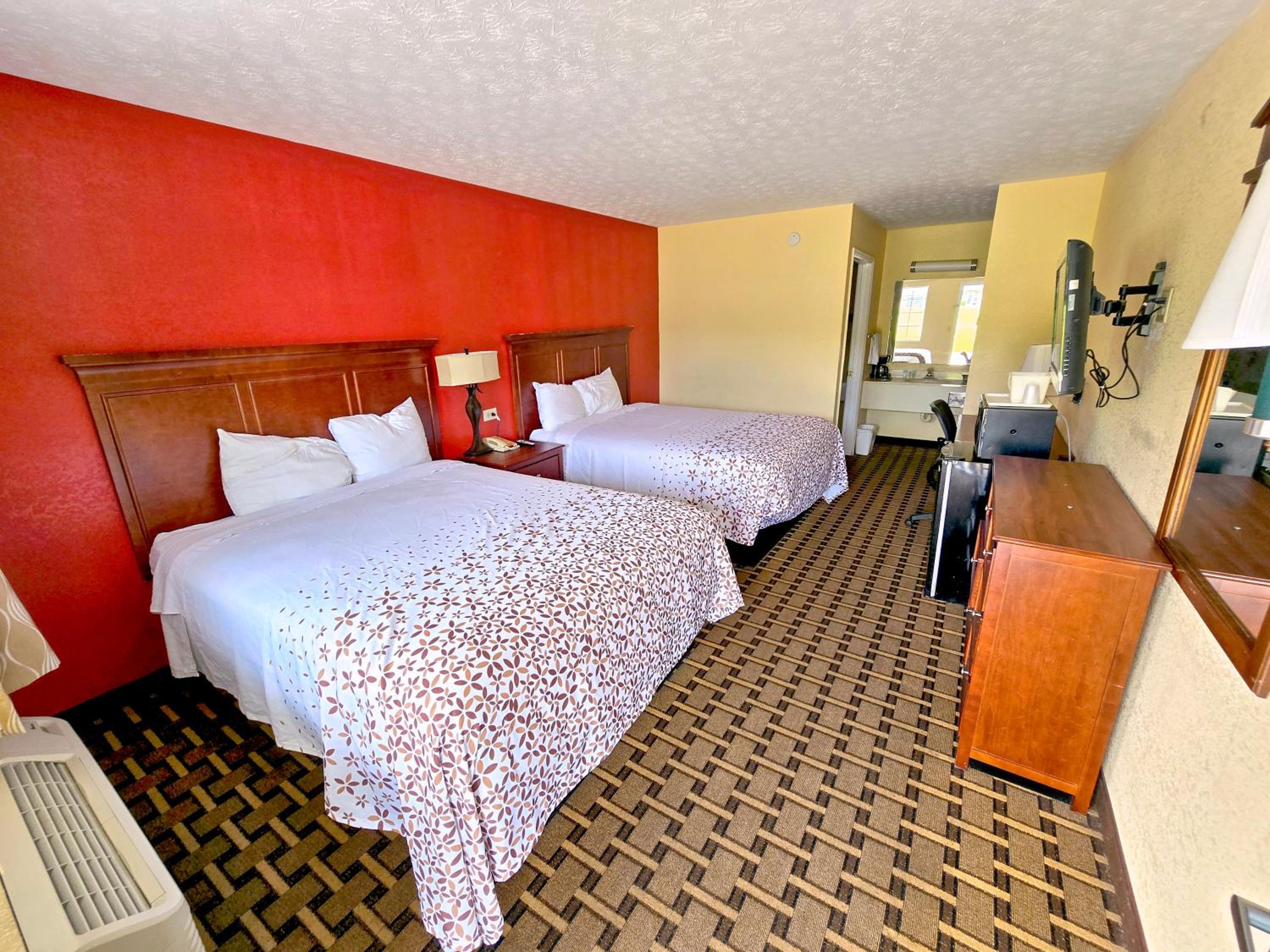 Garden Inn and Suites near Callaway Gardens Pine Mountain - Property Image 13