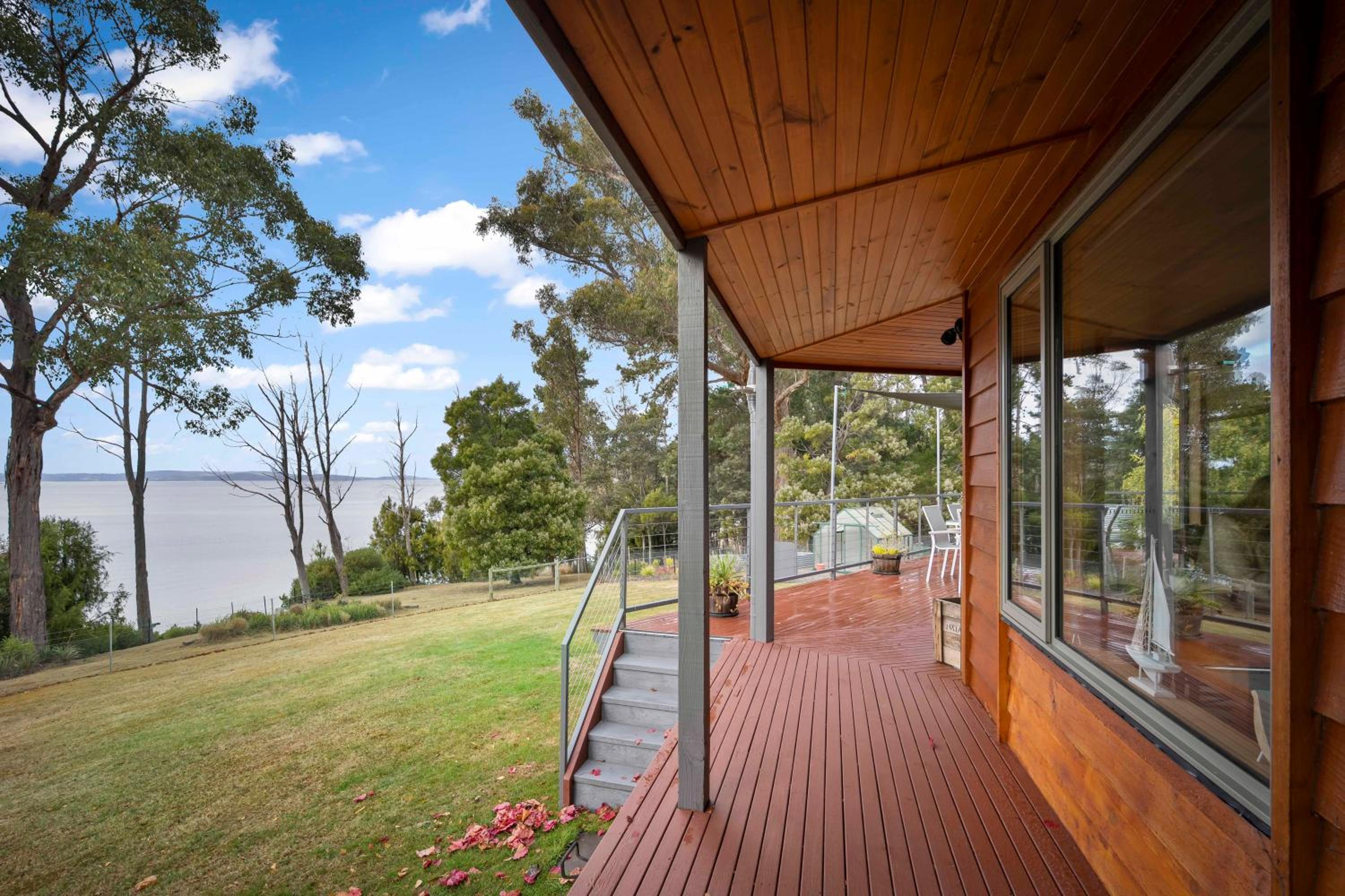 Blissful Birchs Bay - Gorgeous 3 Bedroom House
