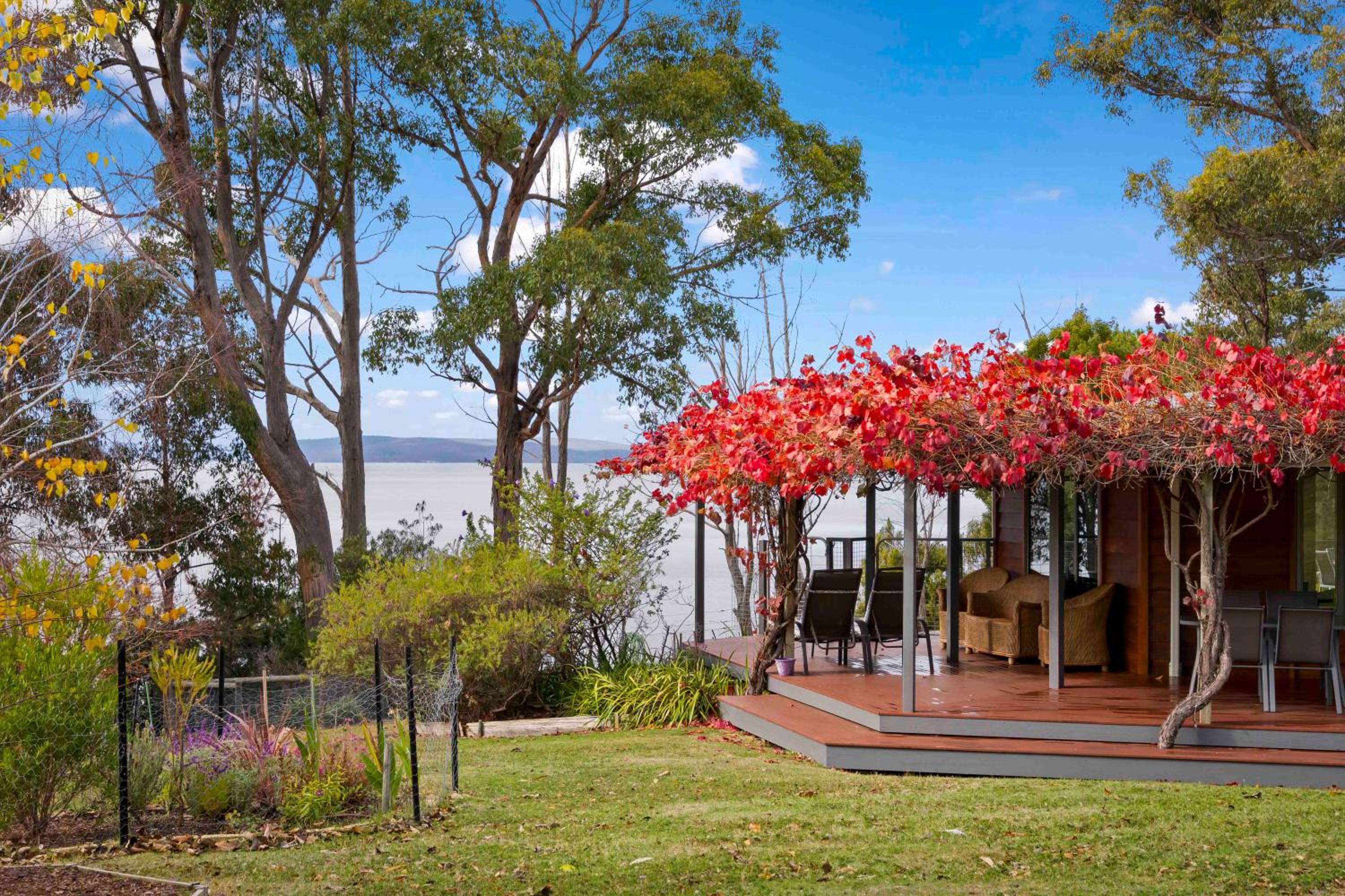 Blissful Birchs Bay - Gorgeous 3 Bedroom House