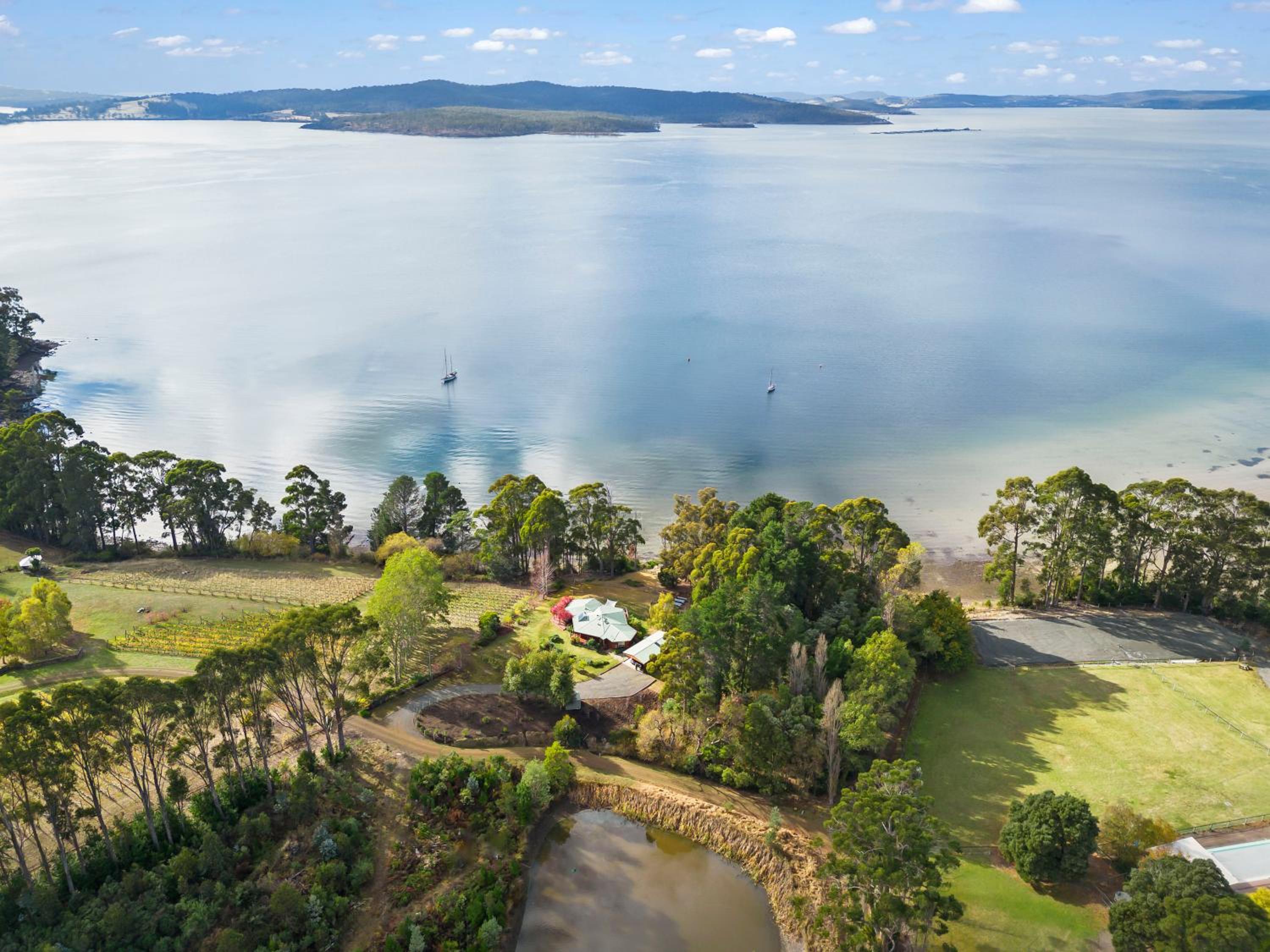Blissful Birchs Bay - Gorgeous 3 Bedroom House