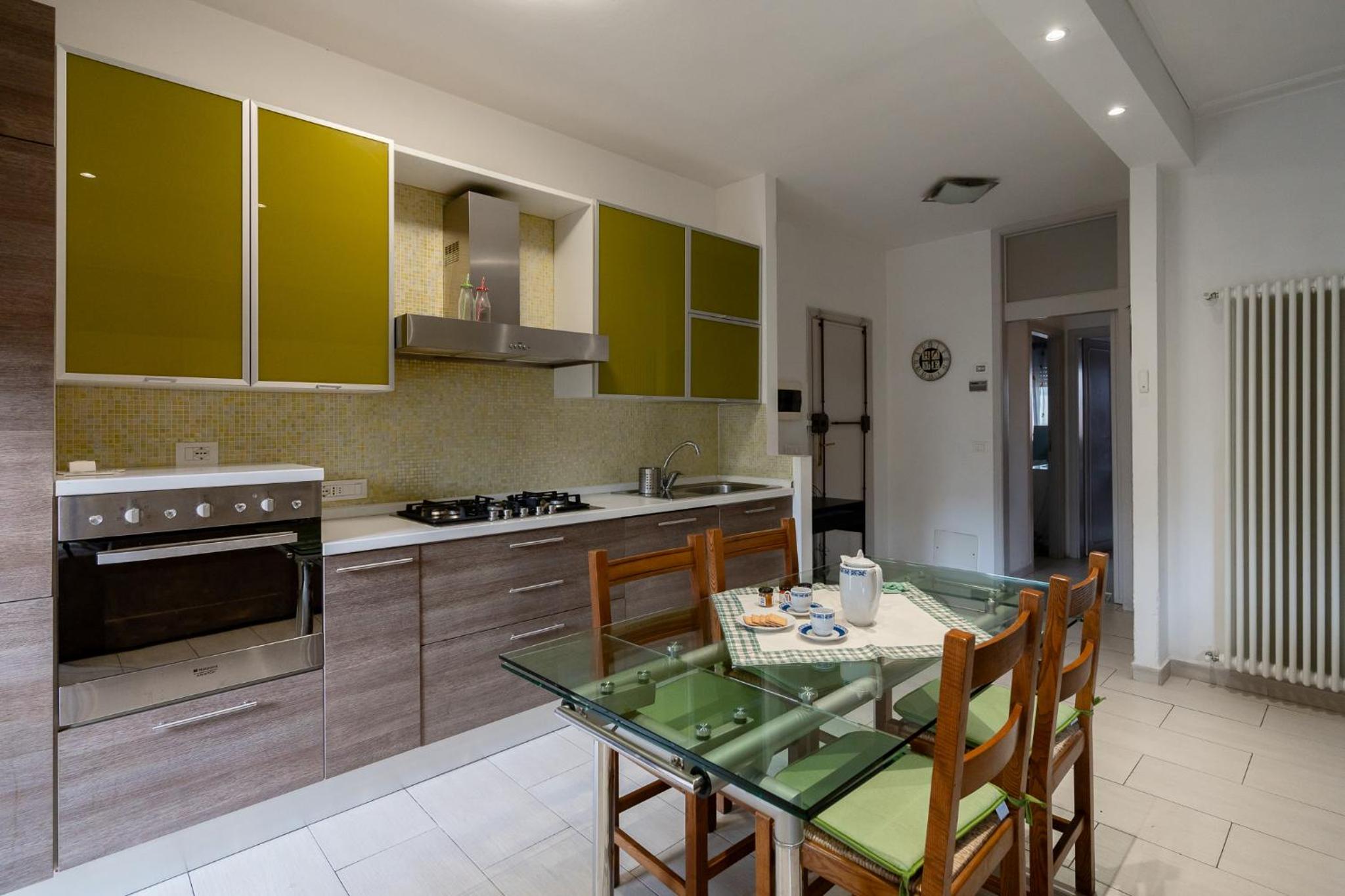 Gio e Emma s home en Viareggio — kitchen
