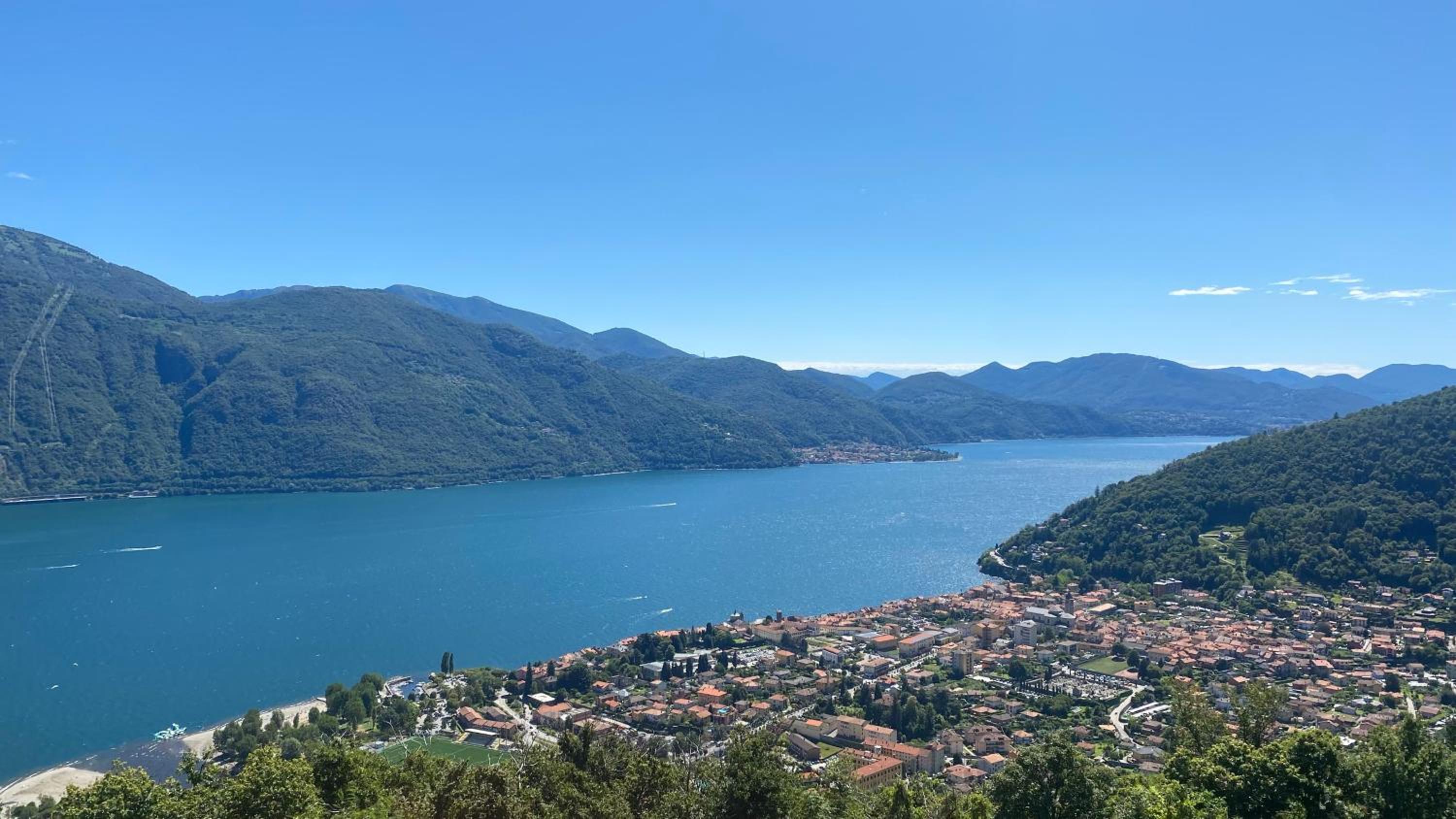 Beautiful small apartment with Lago Maggiore view