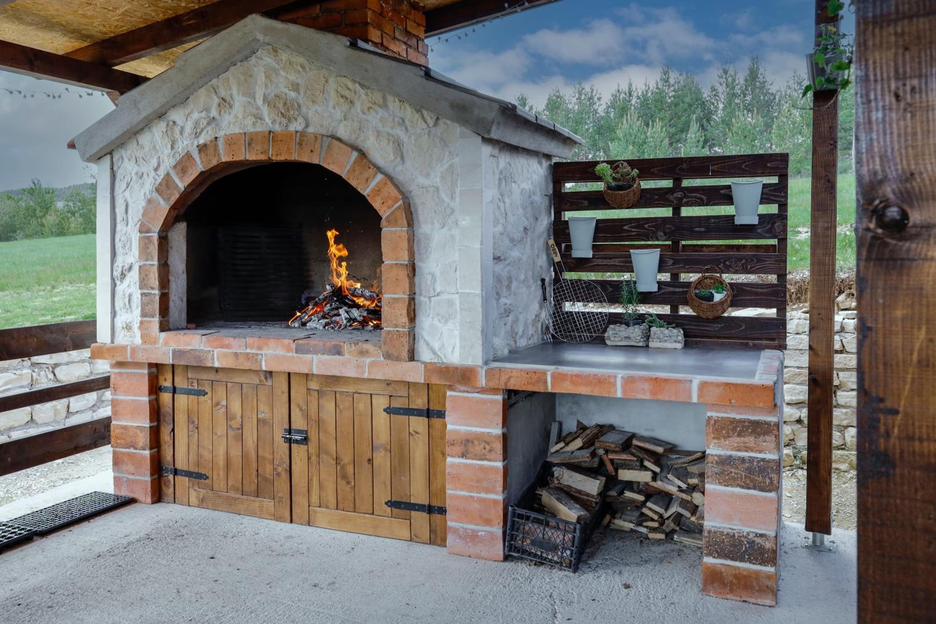 Village house Iva