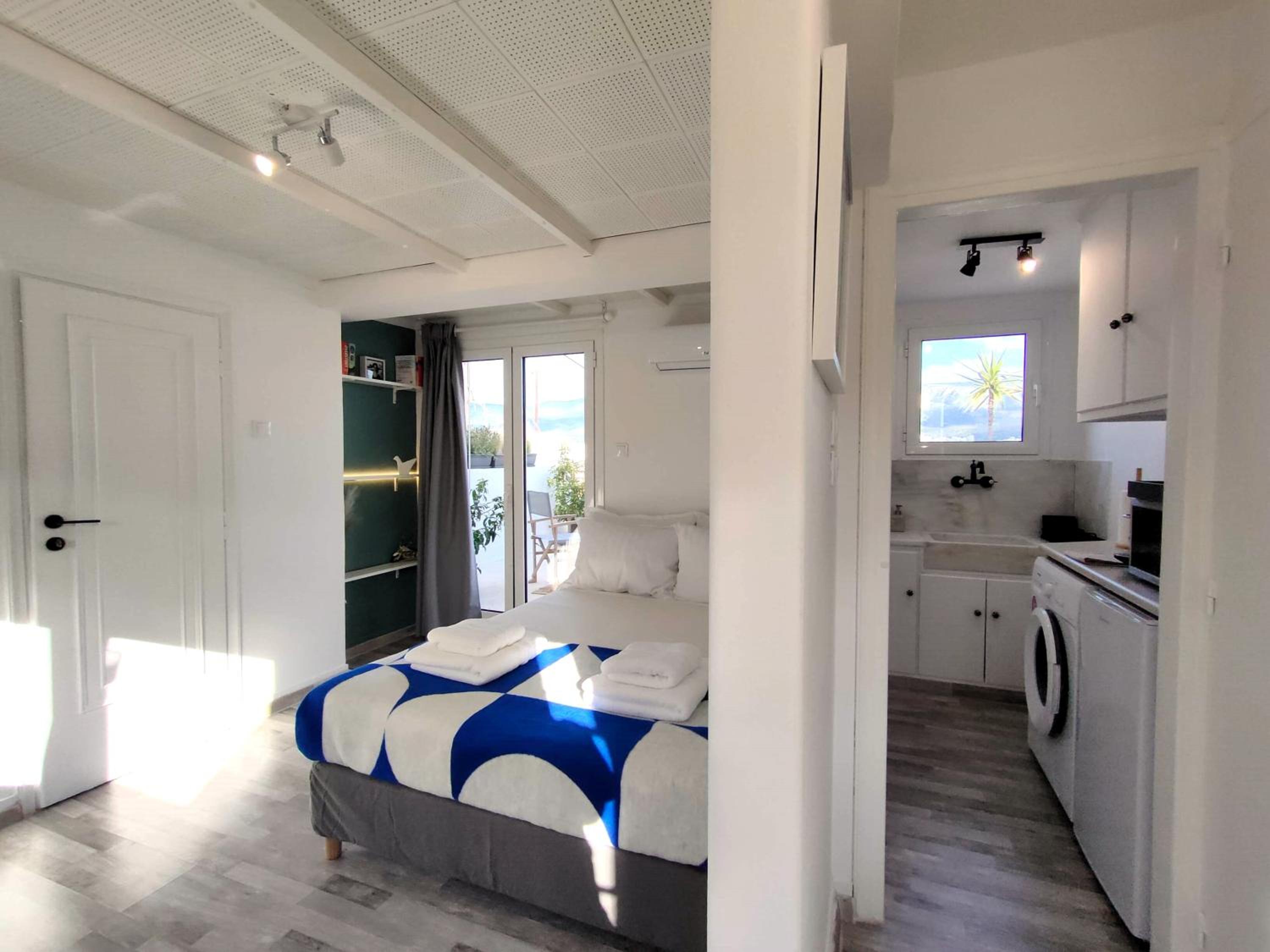 Lycabettus Sunshine Loft