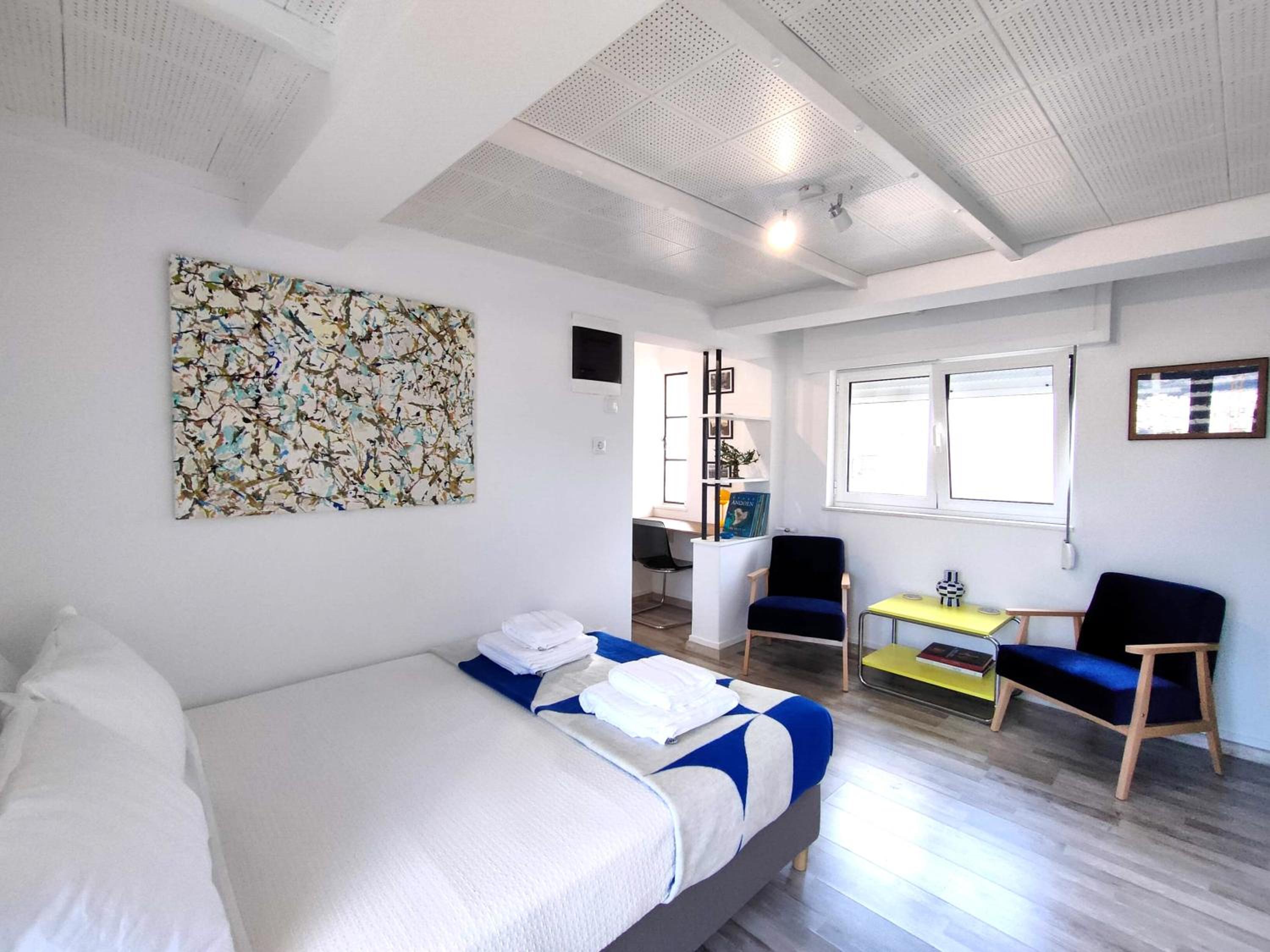 Lycabettus Sunshine Loft