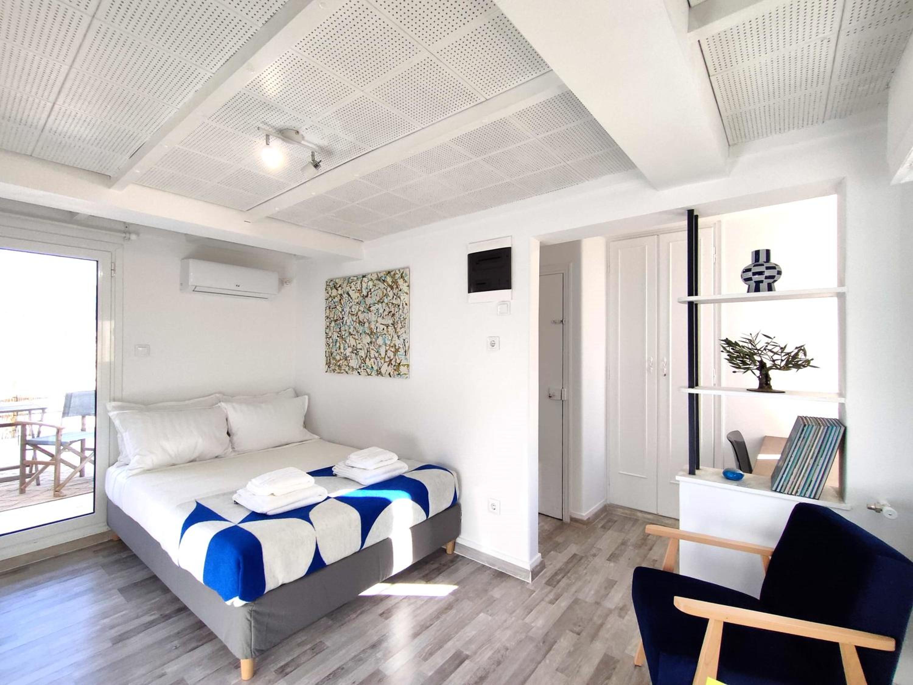 Lycabettus Sunshine Loft
