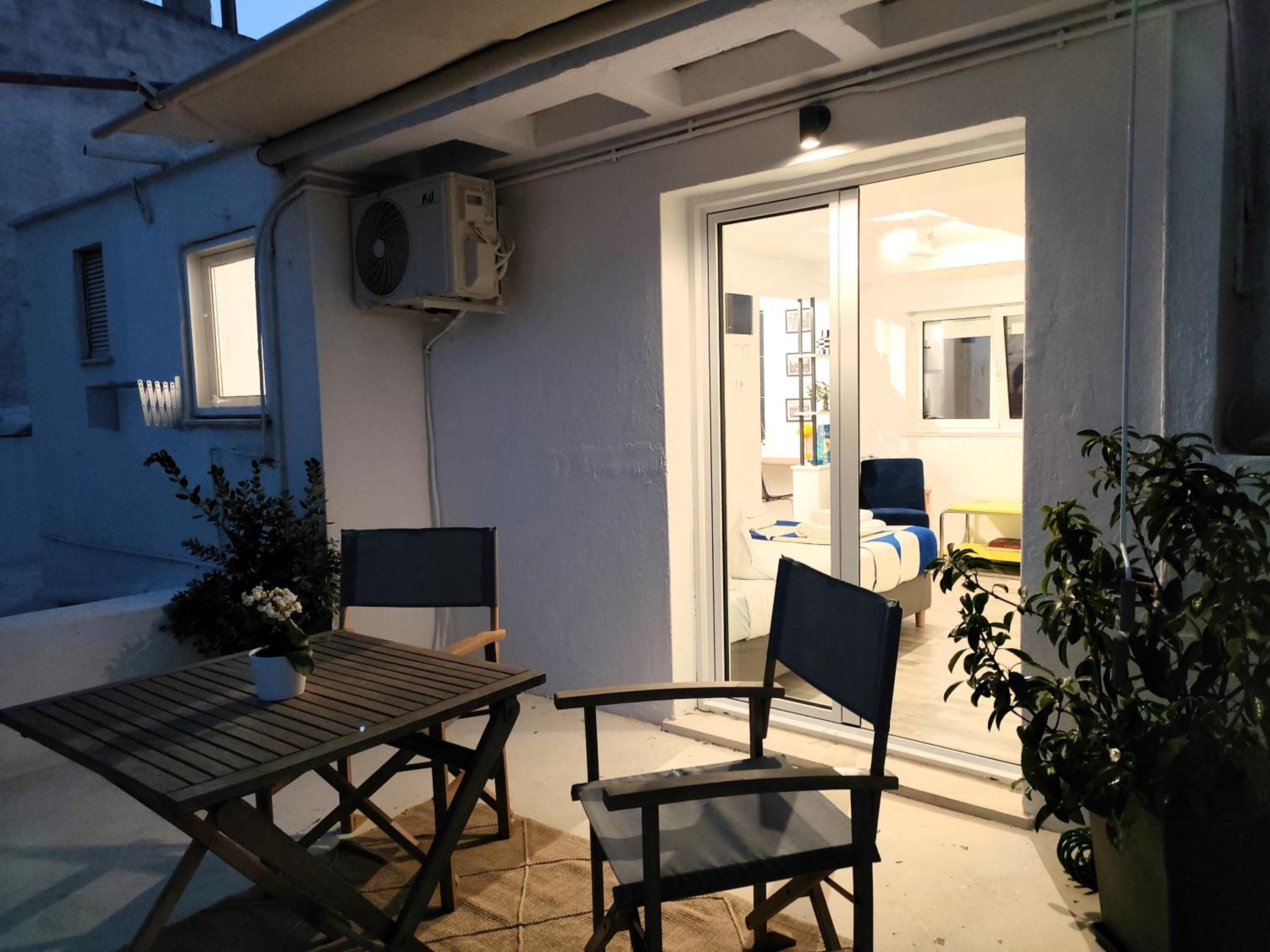 Lycabettus Sunshine Loft