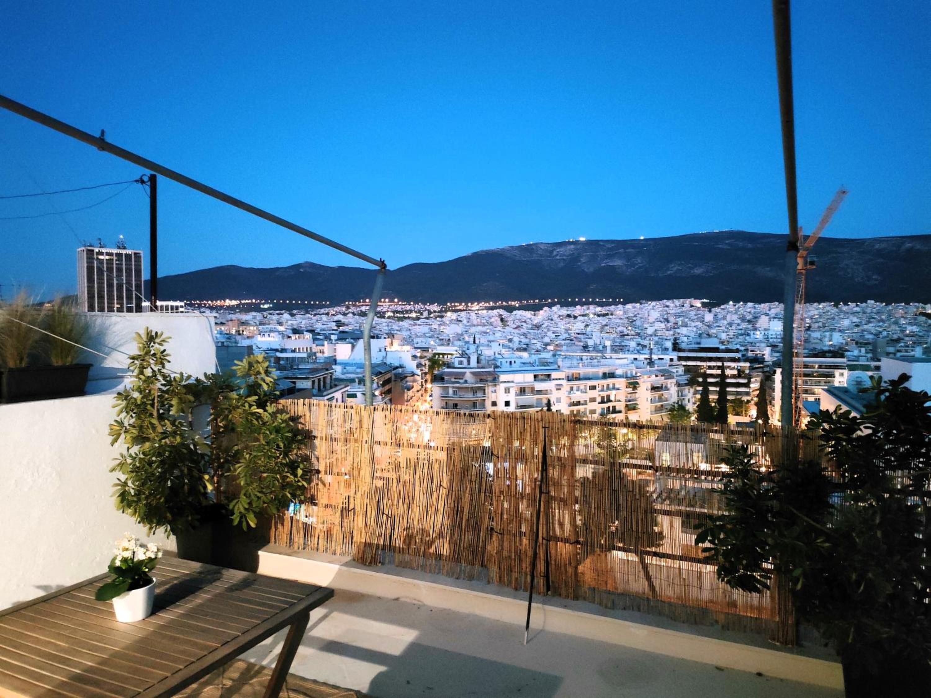 Lycabettus Sunshine Loft