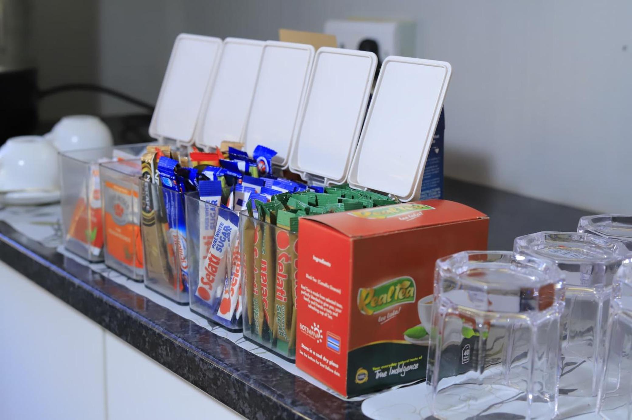 Etang Hotels