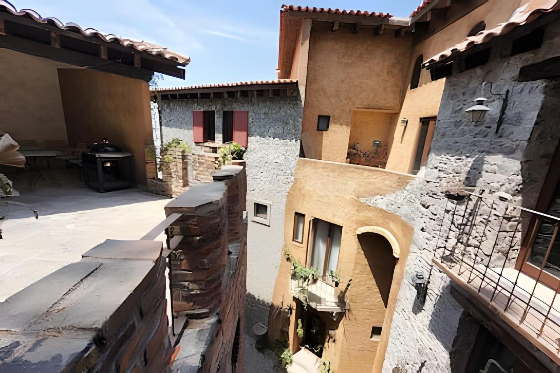 Loft Éfeso: ¡Un Refugio Moderno en Val'Quirico! view 4