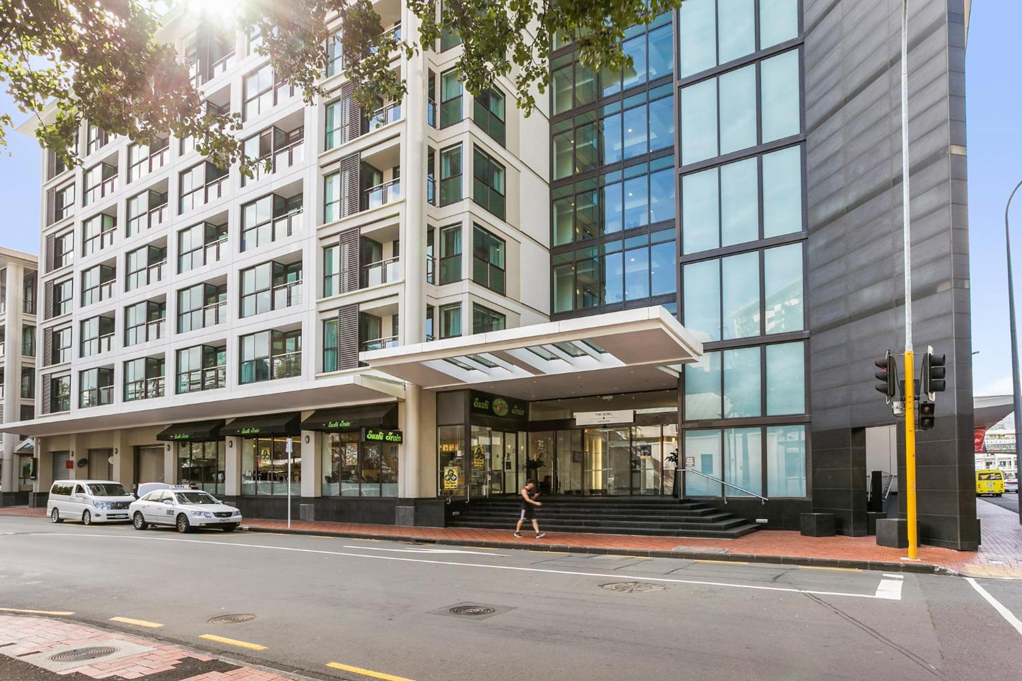 Customs Street Apartments by Urban Rest view 3