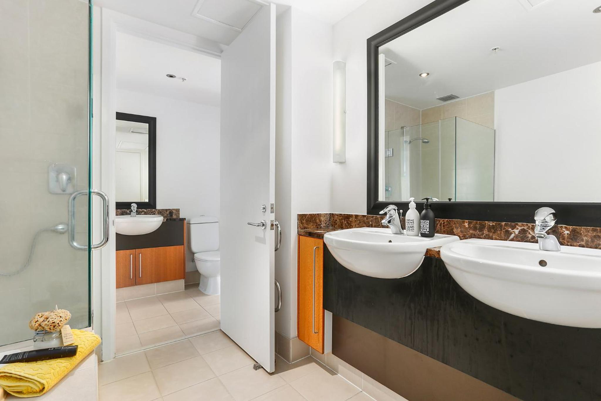 Customs Street Apartments by Urban Rest view 5