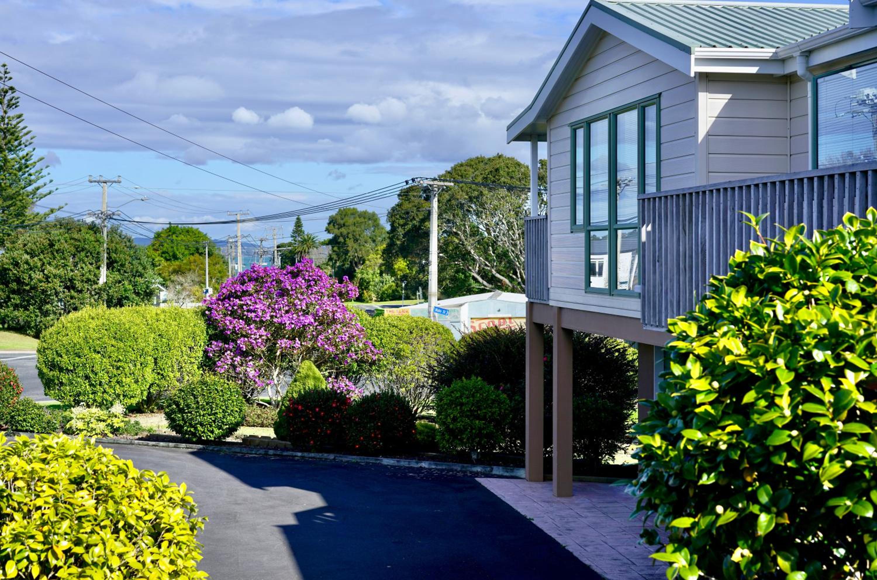 Oneroa Tui Garden - Be My Guest Waiheke