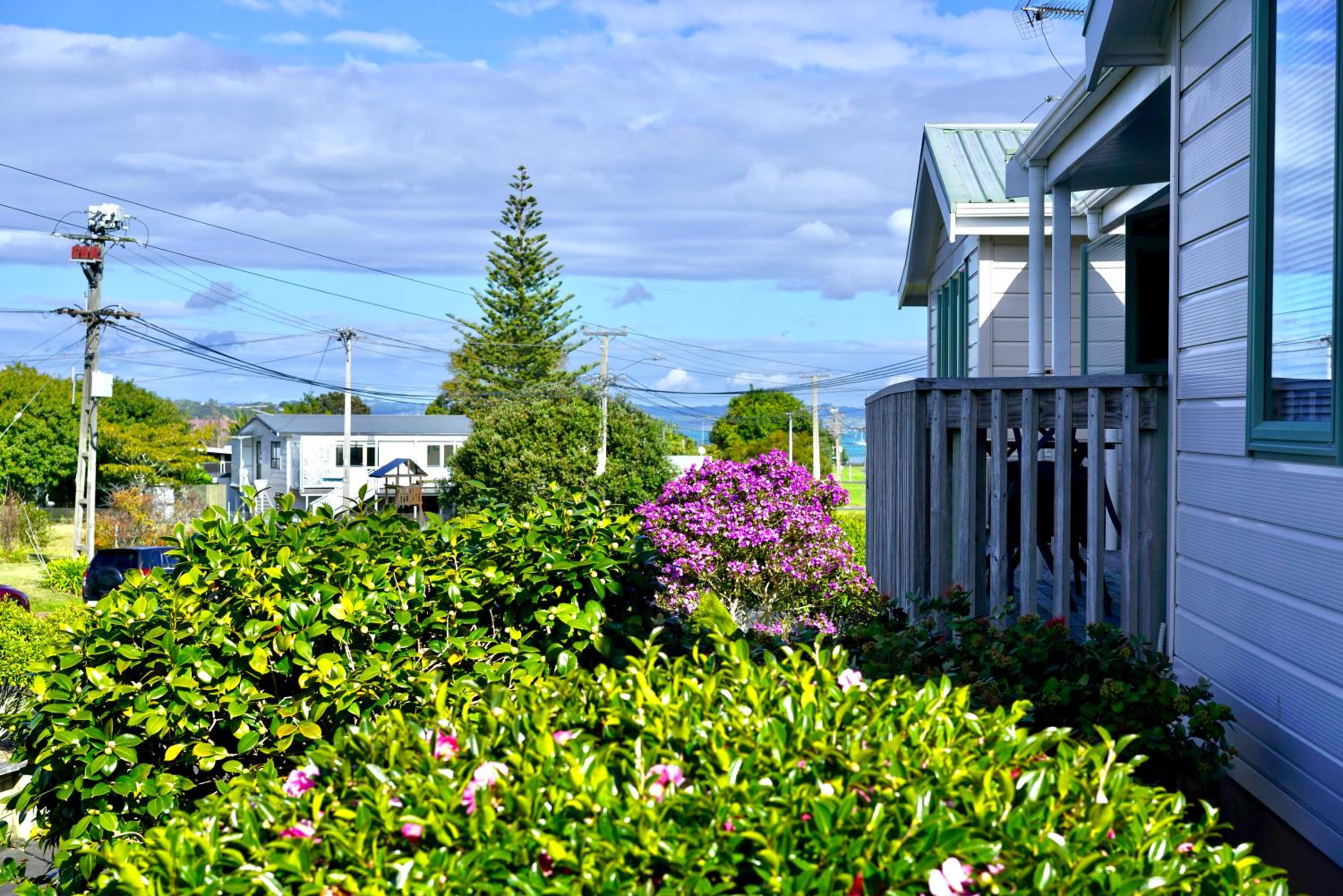 Oneroa Tui Garden - Be My Guest Waiheke