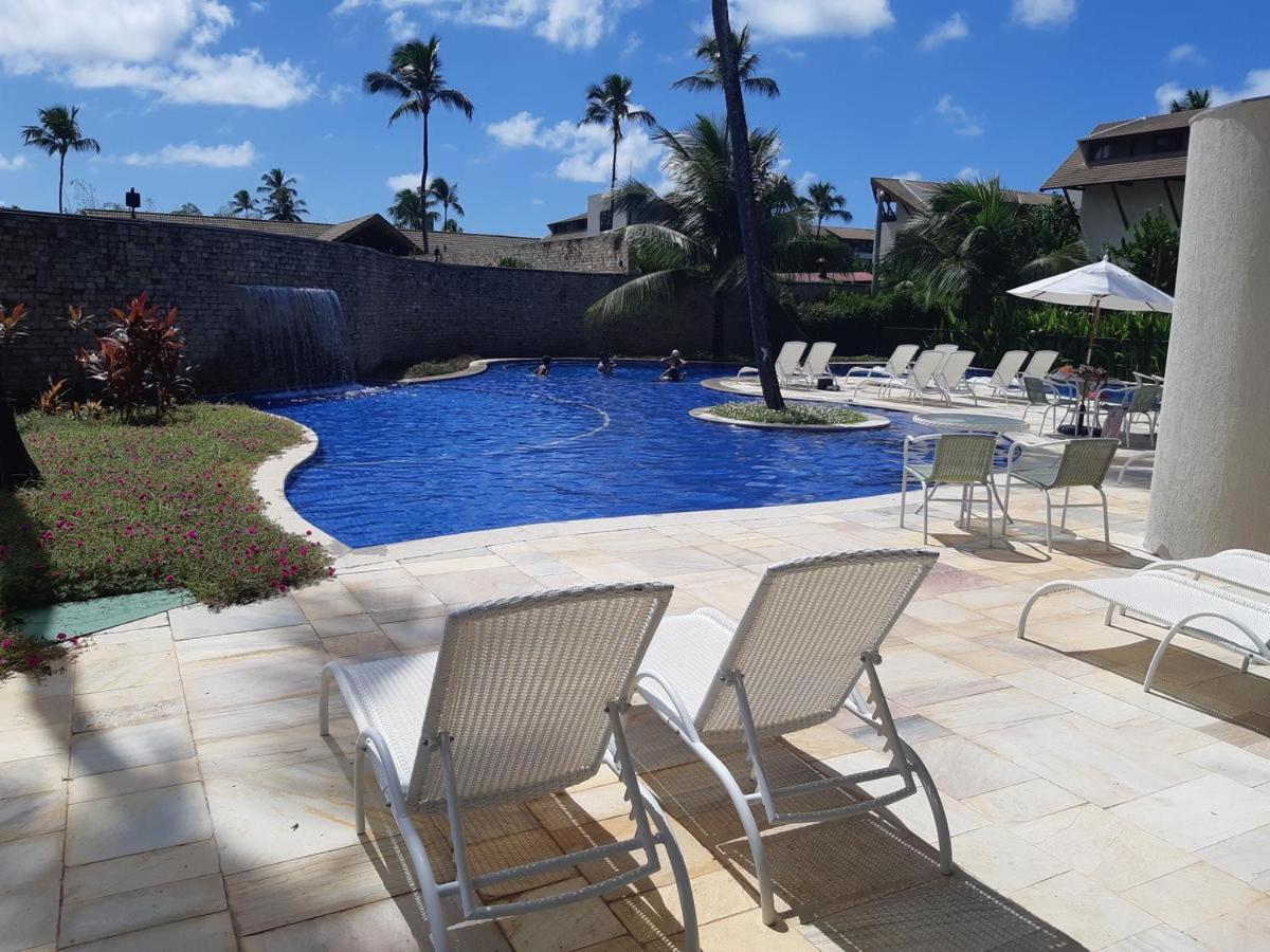 Flat Decorado a beira da piscina no melhor condominio de Muro Alto