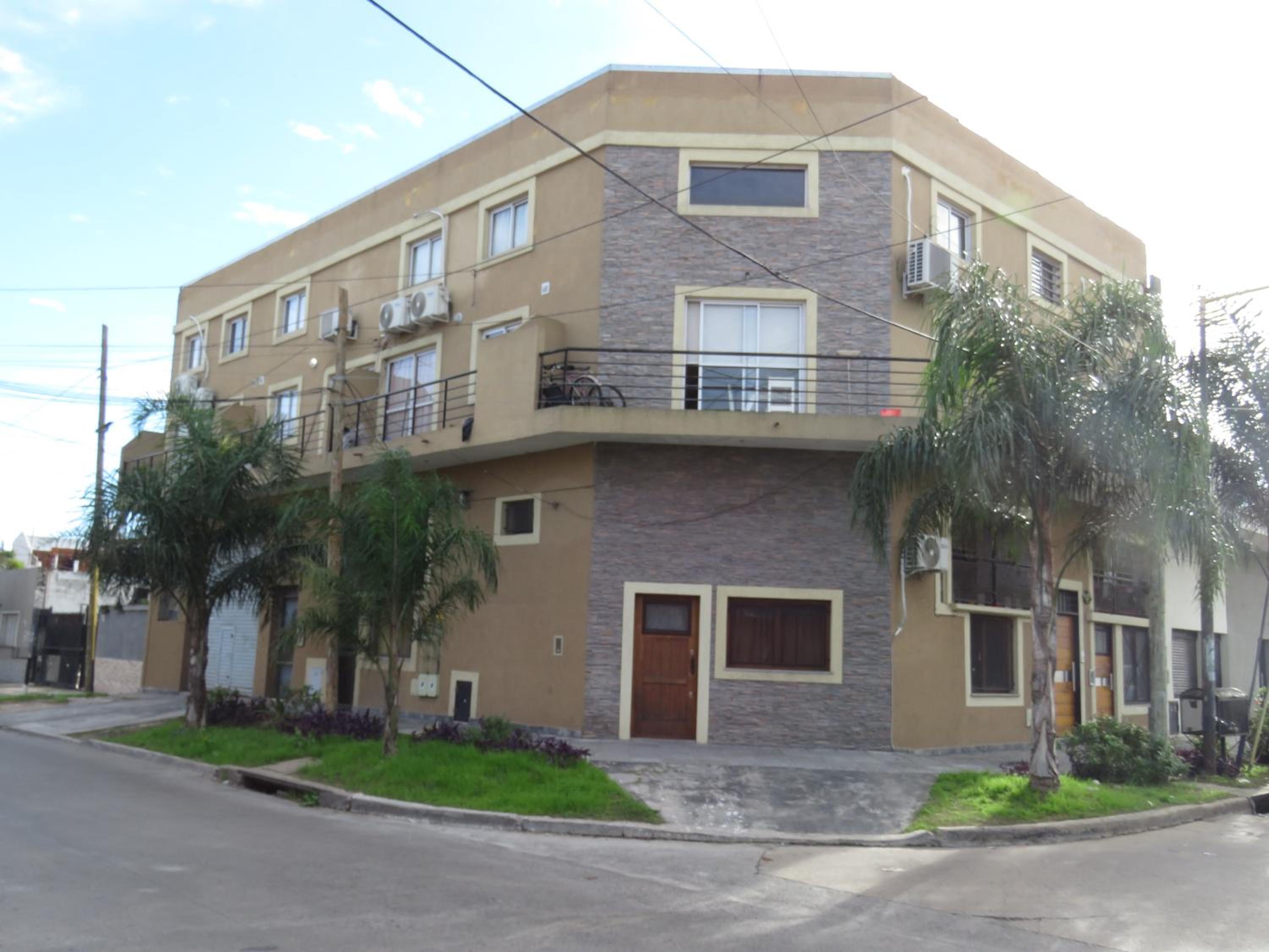 Ana rent Ballester departamentos modernos luminosos, equipados para una hermosa estadia