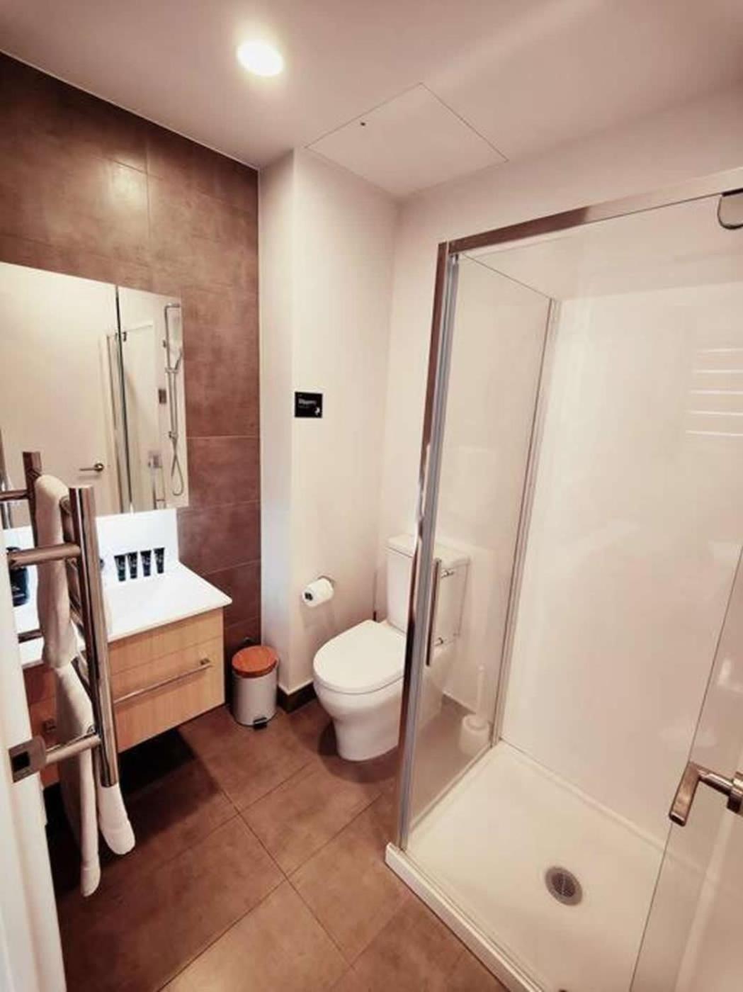 Relax & Comfy Central Apartment view 2