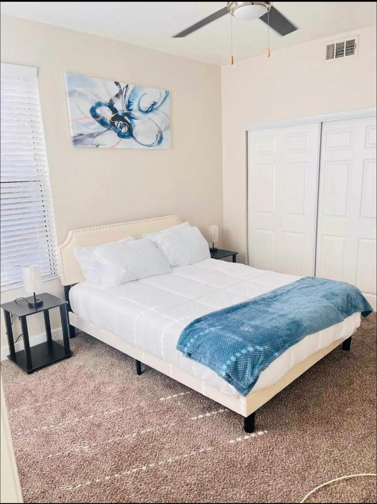 Las Vegas Apartment near the strip view 5