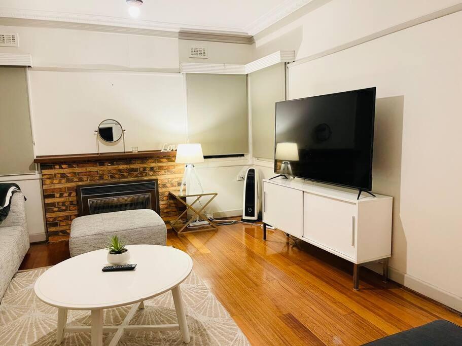 D115 Exquisite Natural Stay