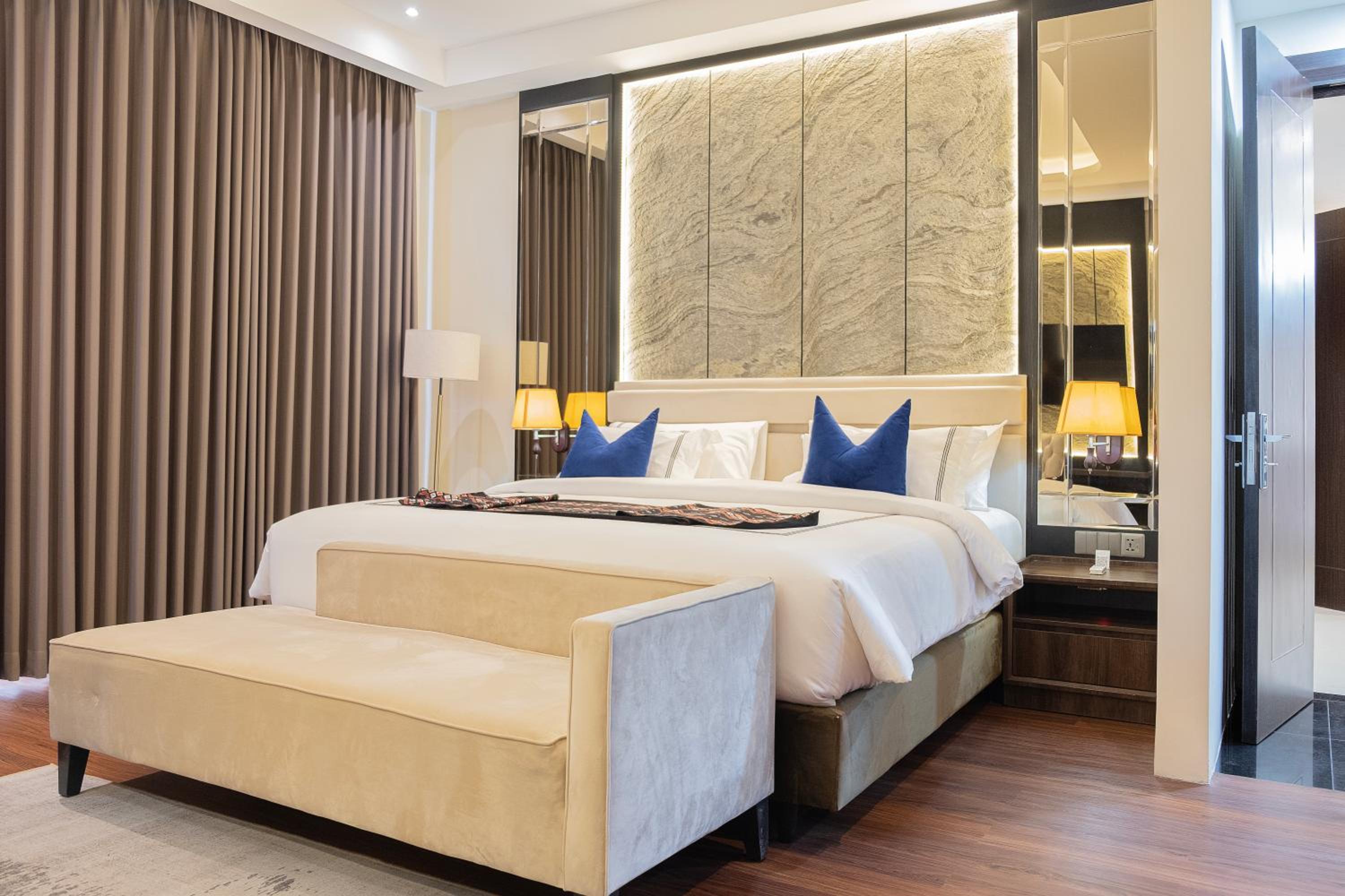 BEST WORLD KINDAI HOTEL