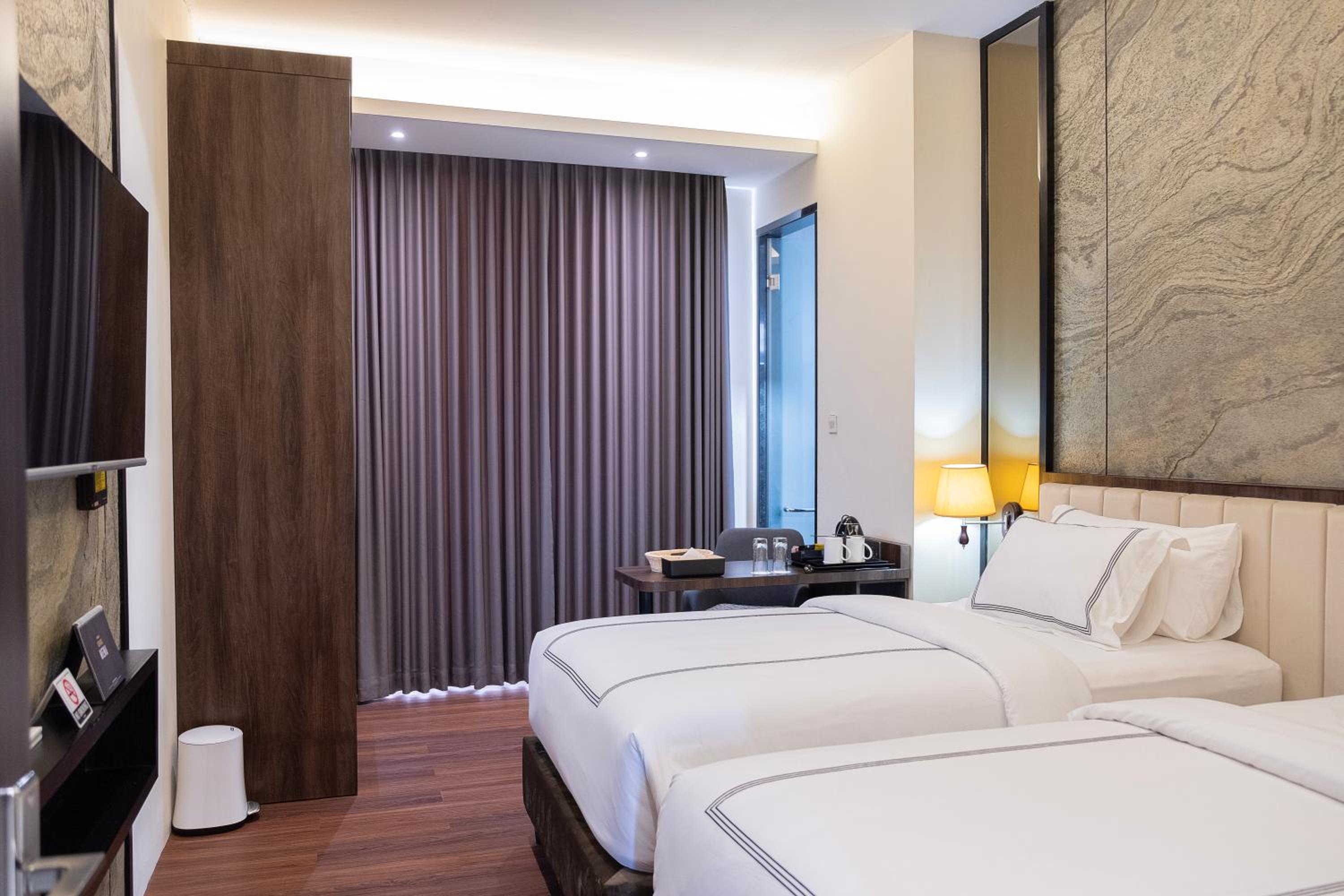 BEST WORLD KINDAI HOTEL