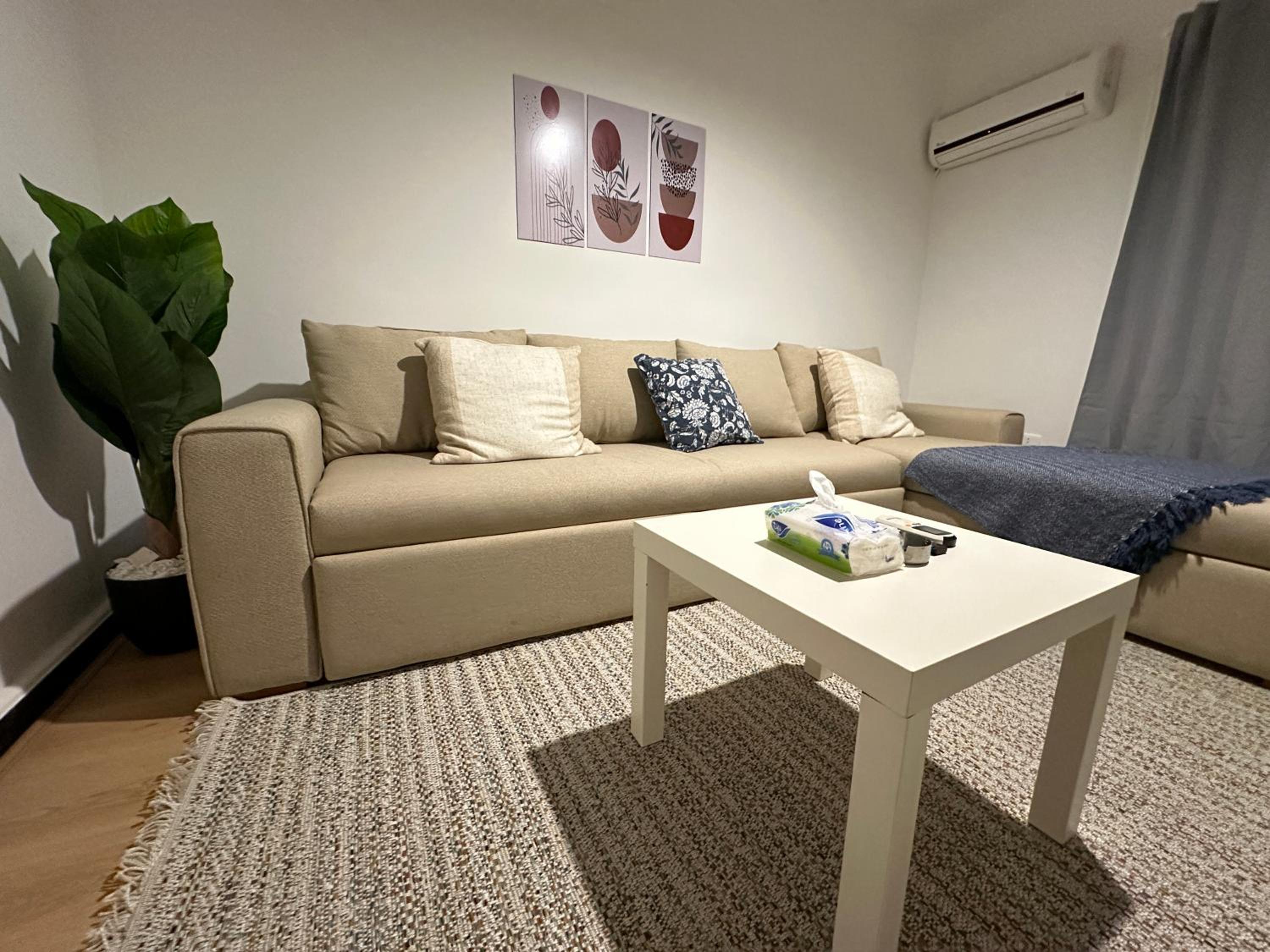 Renovated Spacious Apartment 3 Mins to Al-Rehab