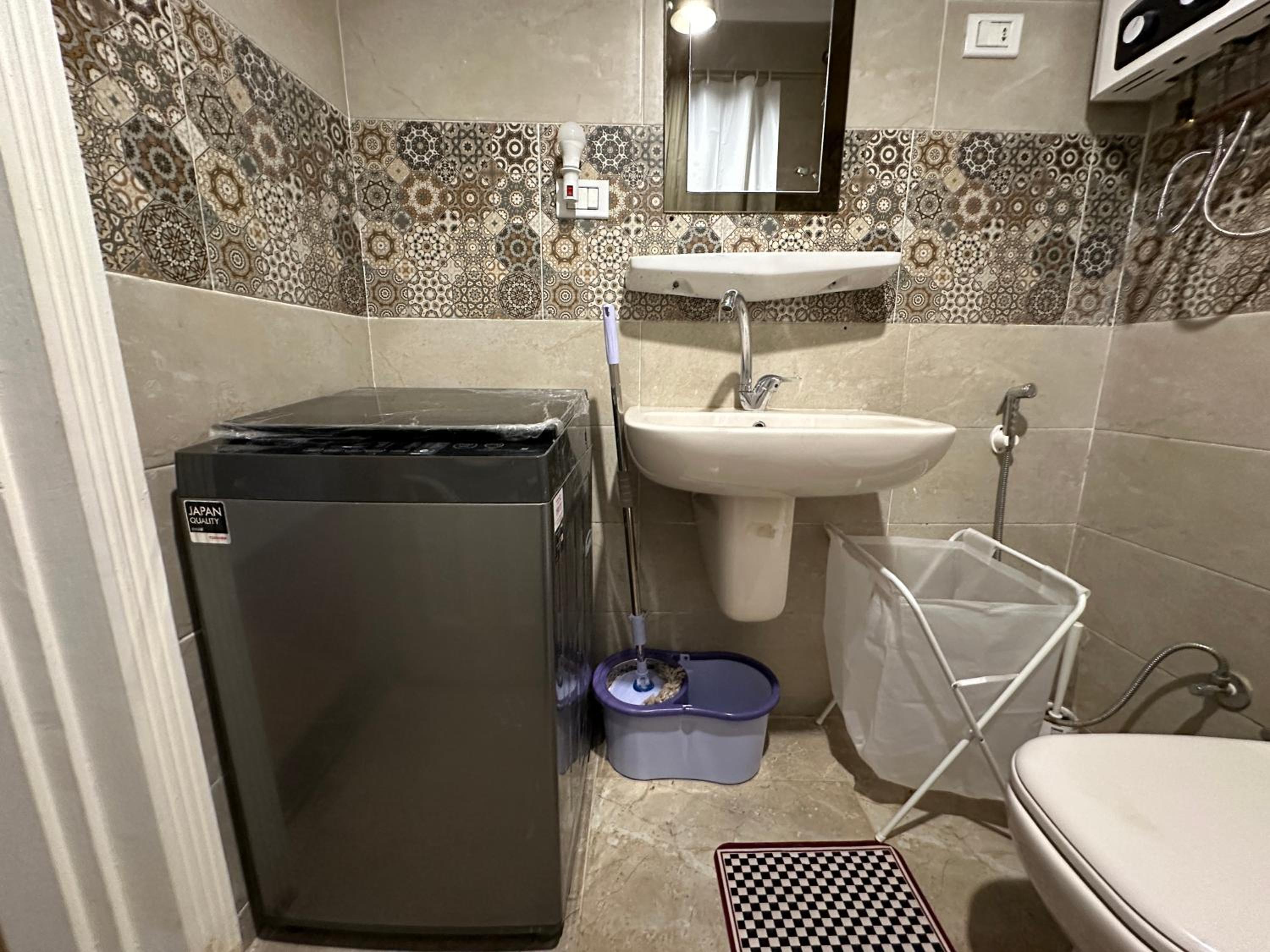 Renovated Spacious Apartment 3 Mins to Al-Rehab