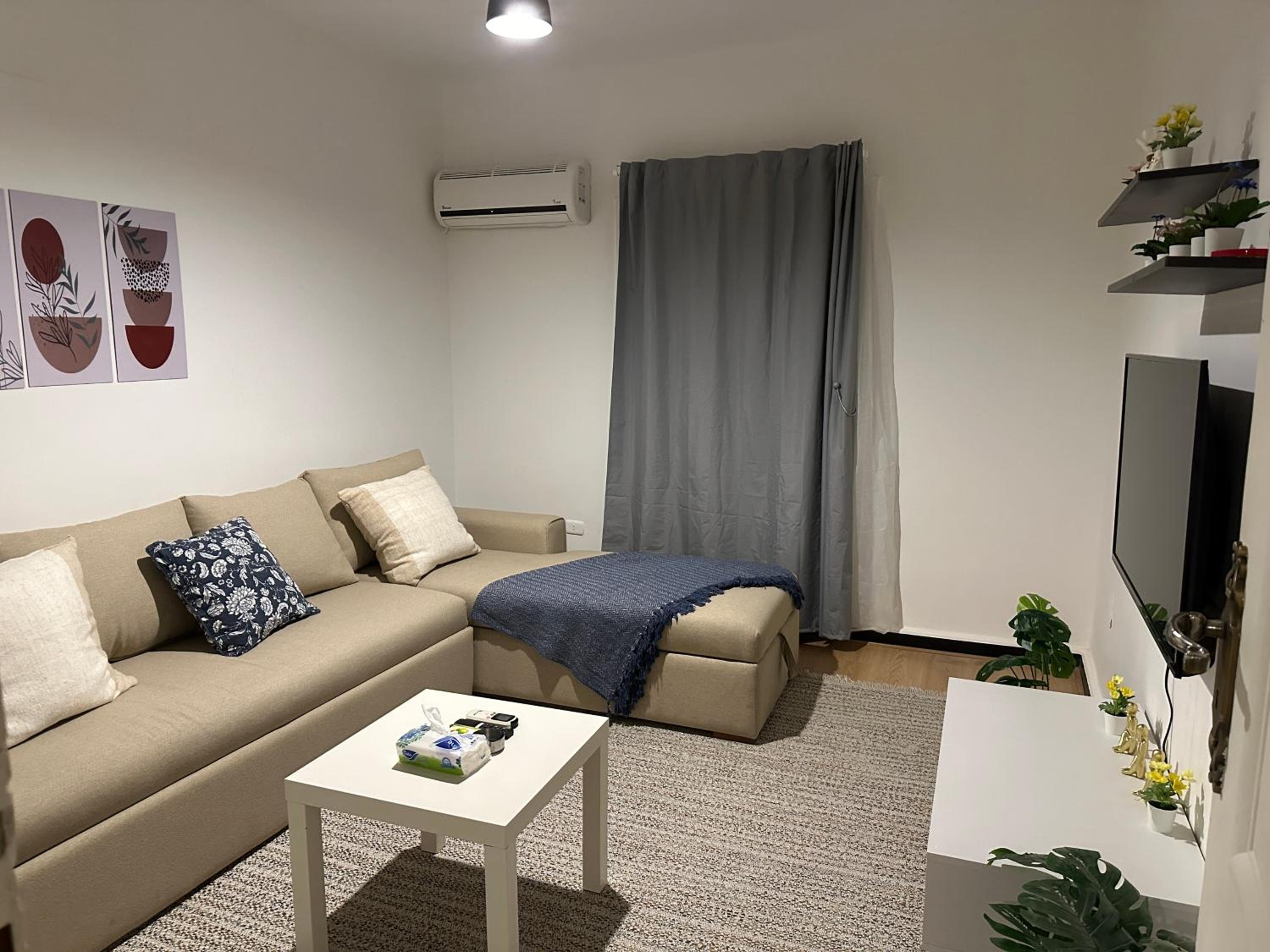 Renovated Spacious Apartment 3 Mins to Al-Rehab