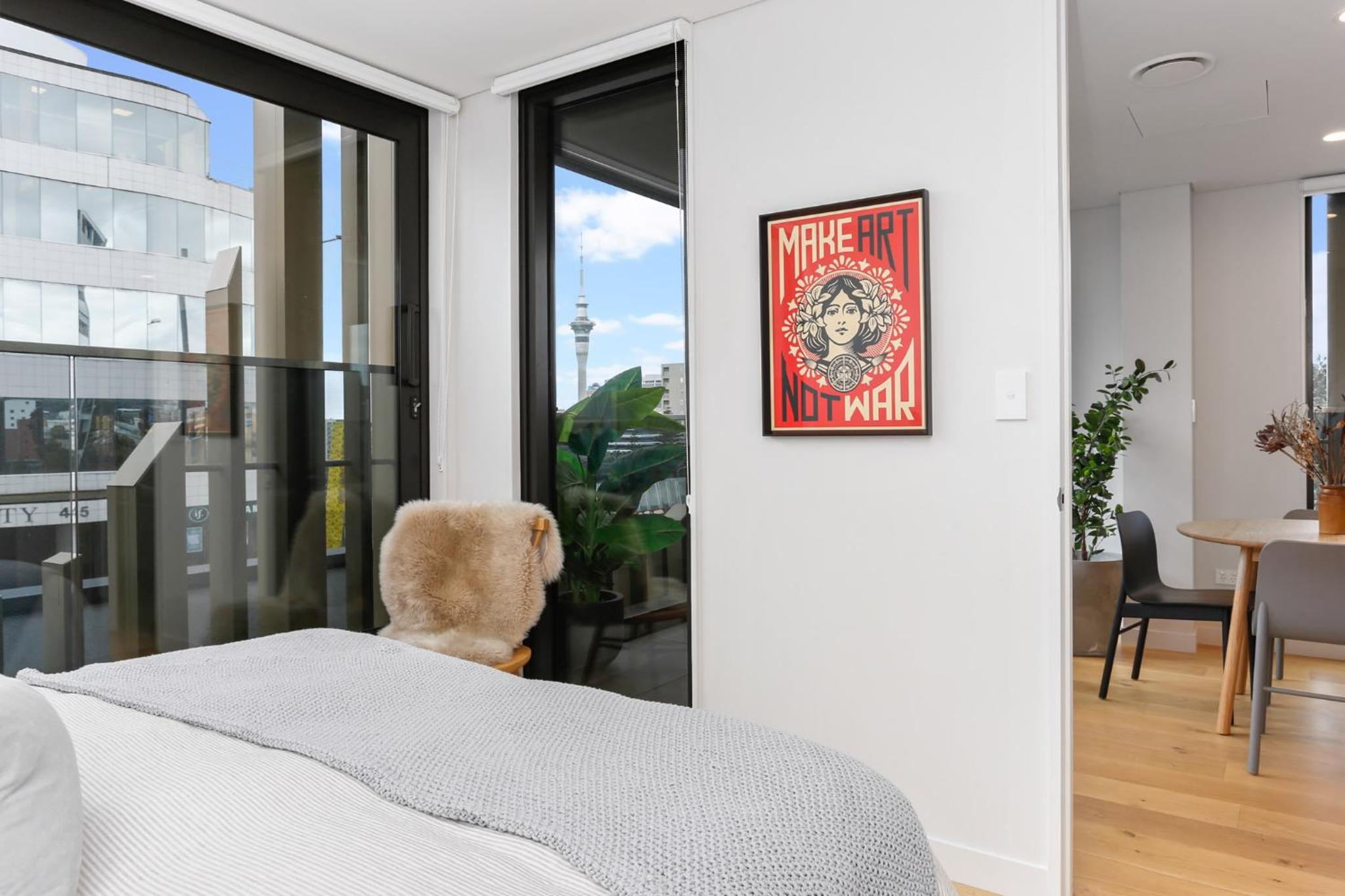 Lighthouse Apartments by Urban Rest view 3