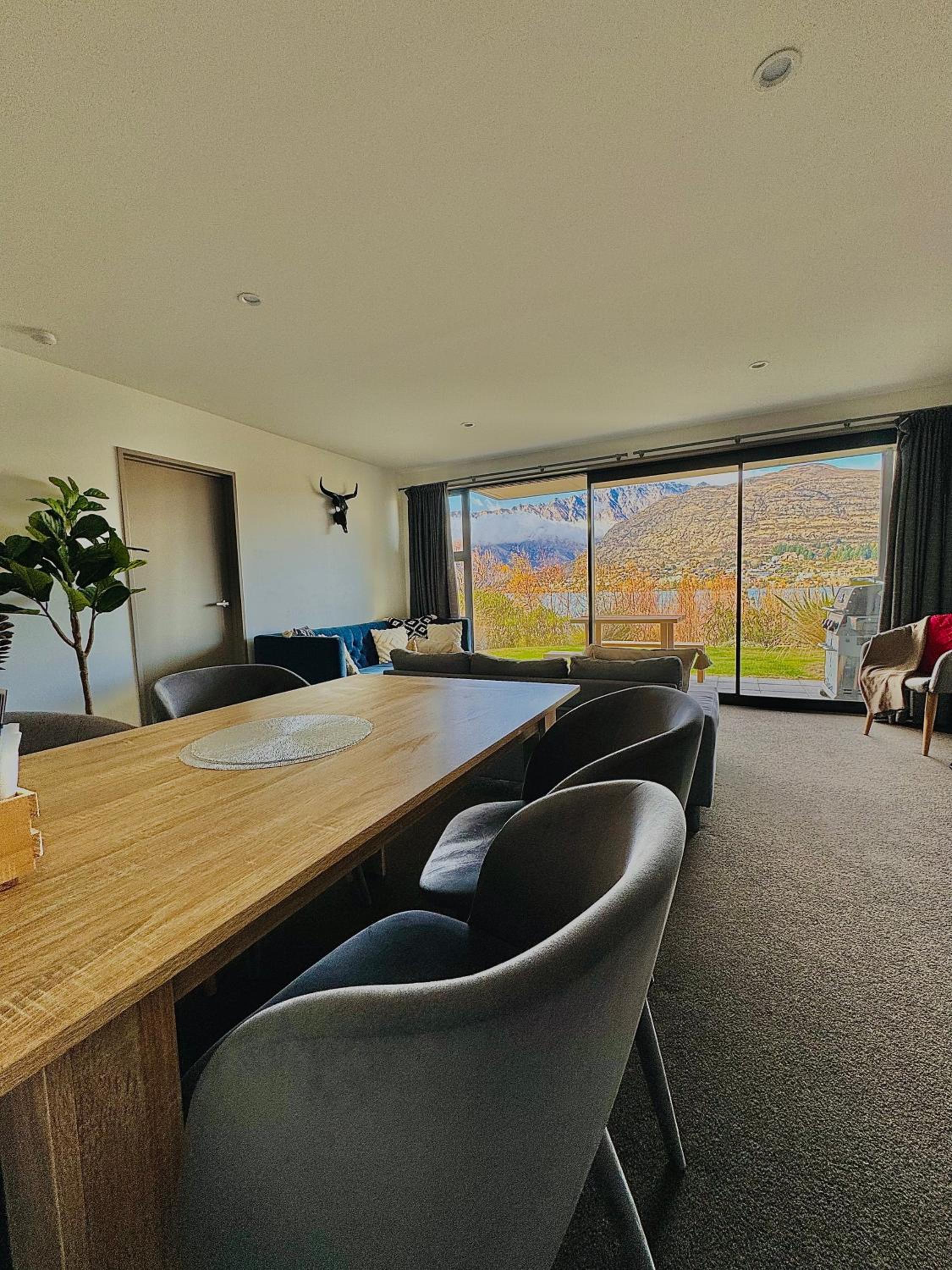 Queenstown's New Lakefront Marvel