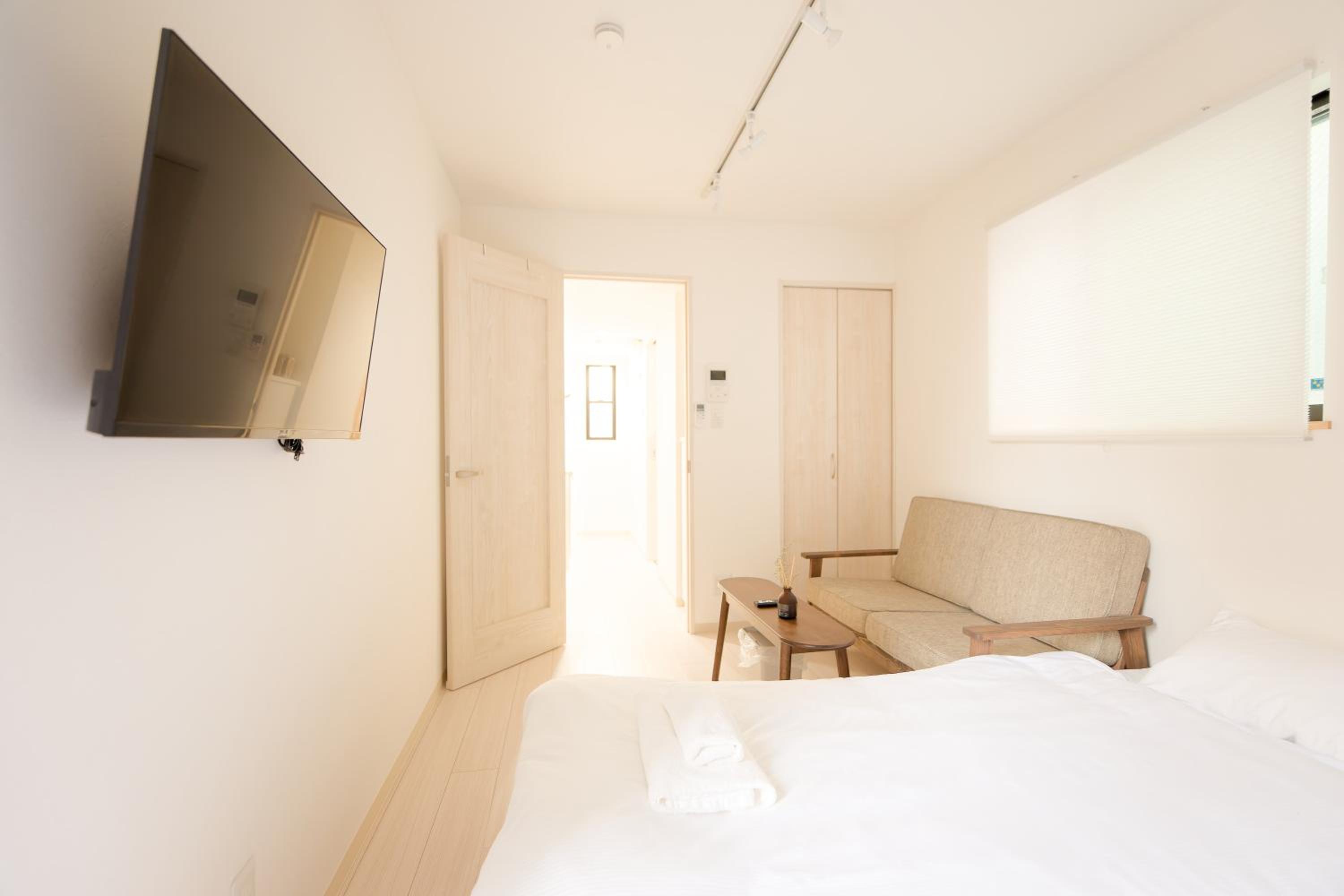 Mi-HOTEL CALM RIVERSIDE