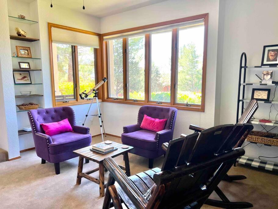 Southwest Gem -Perfectly Placed for hikes and fun view 5