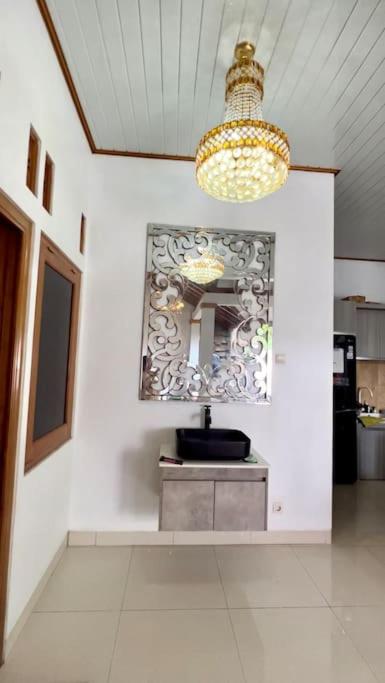 Joglo Satrio Pinayungan Villa