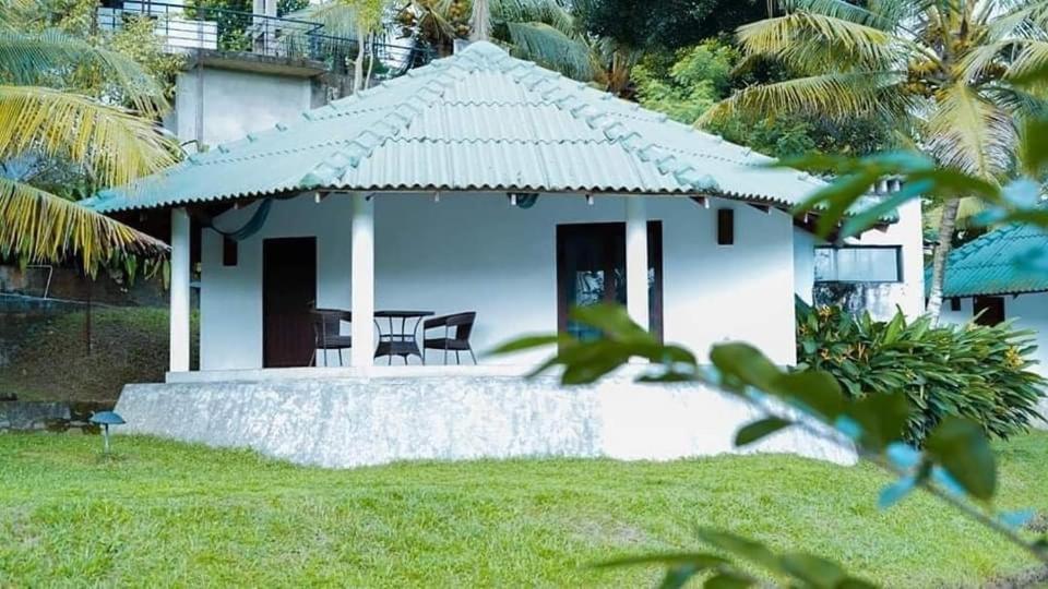 Jungle Heart Cabanas