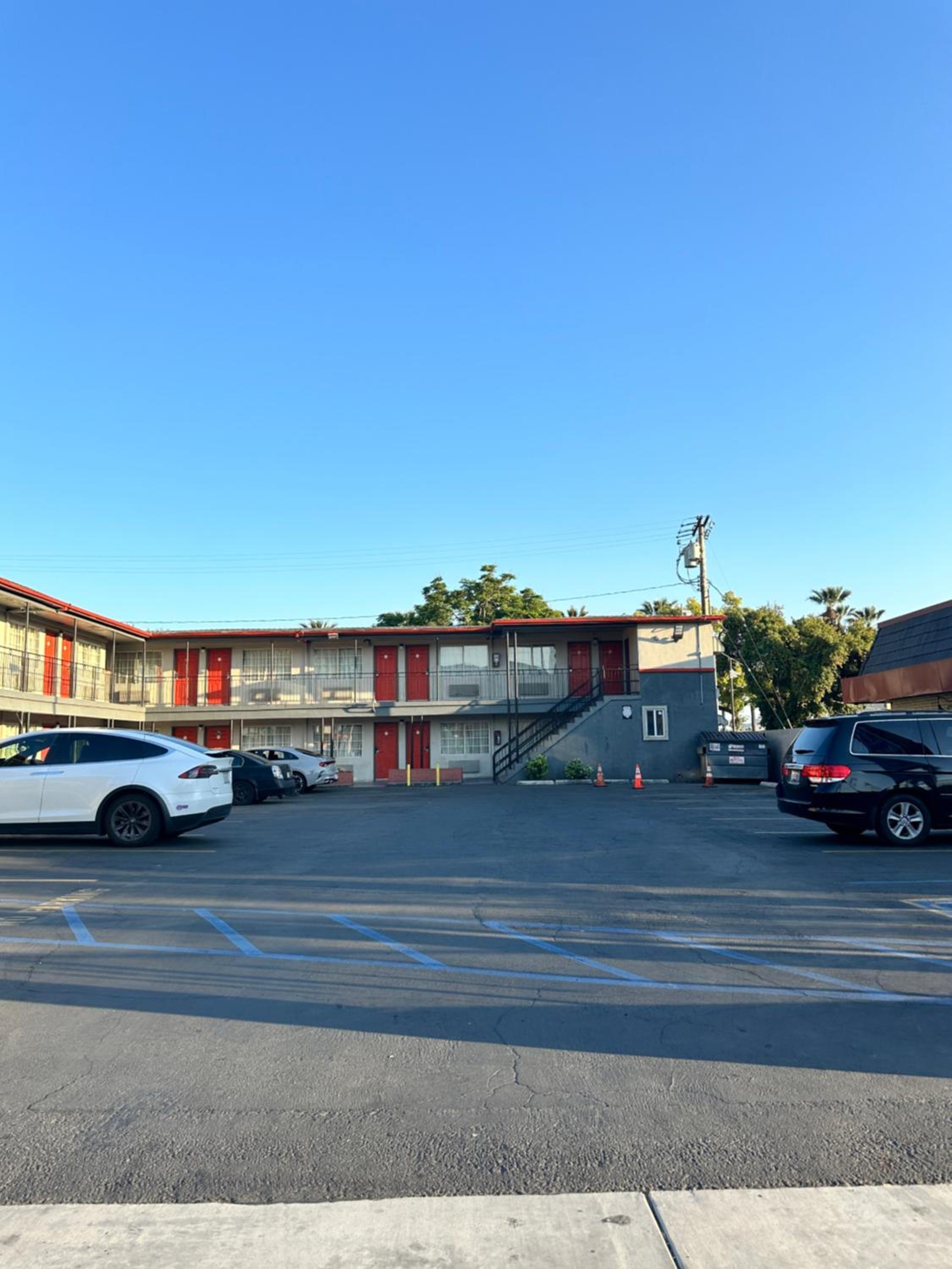 Pomona Vacations - Passport Inn Pomona - Property Image 1