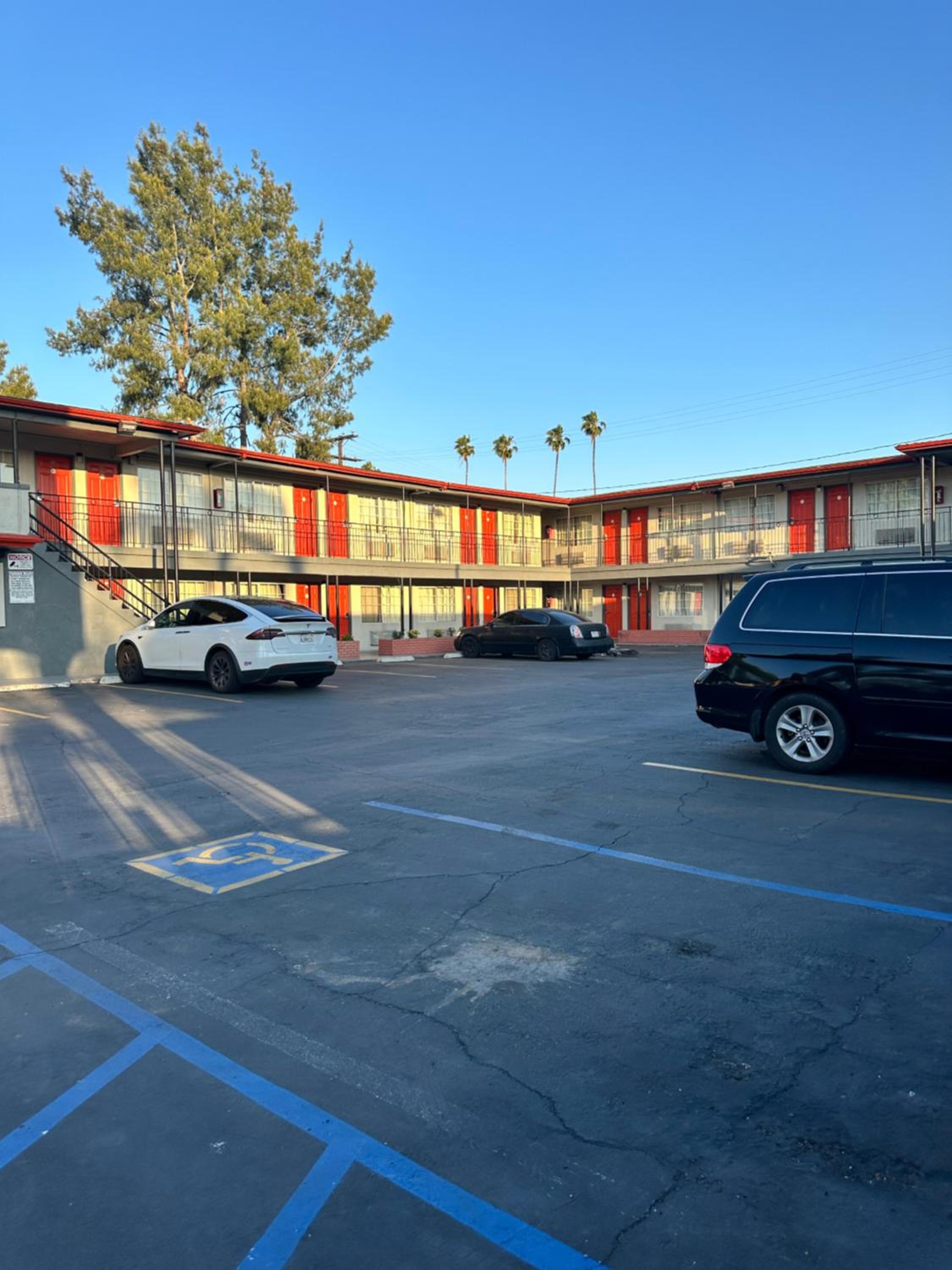 Pomona Vacations - Passport Inn Pomona - Property Image 4