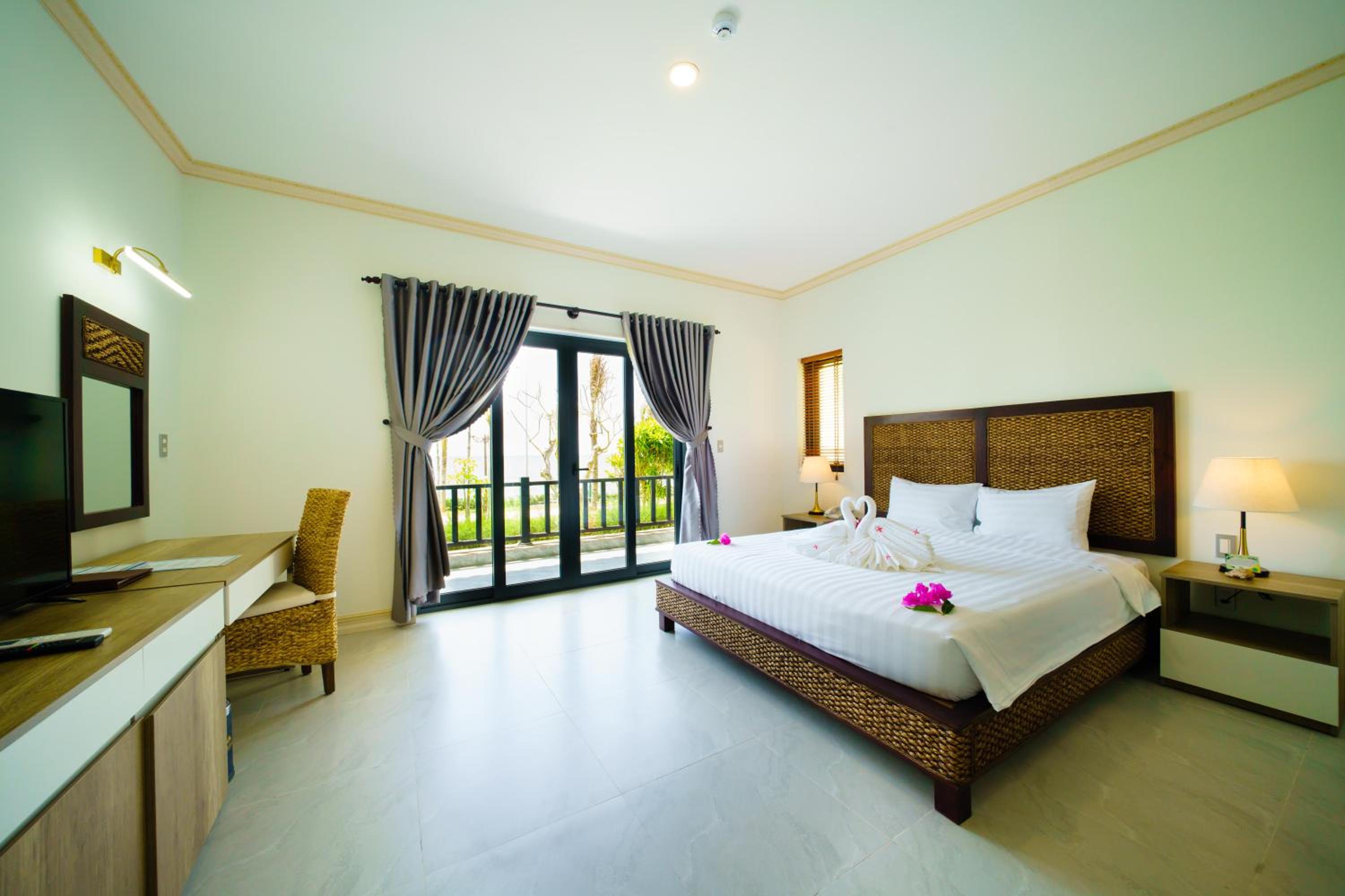 Blooming Lotus Resort