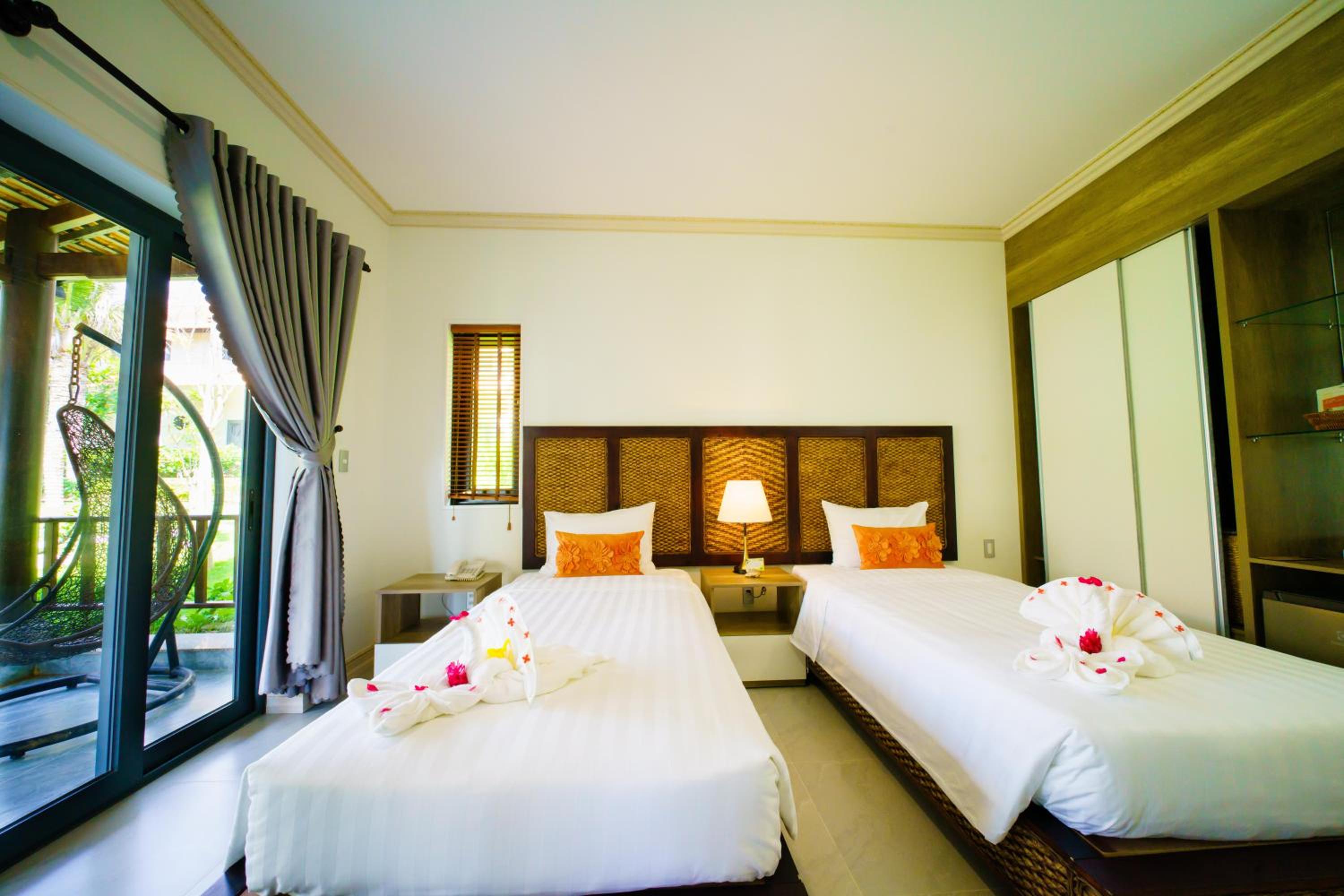 Blooming Lotus Resort