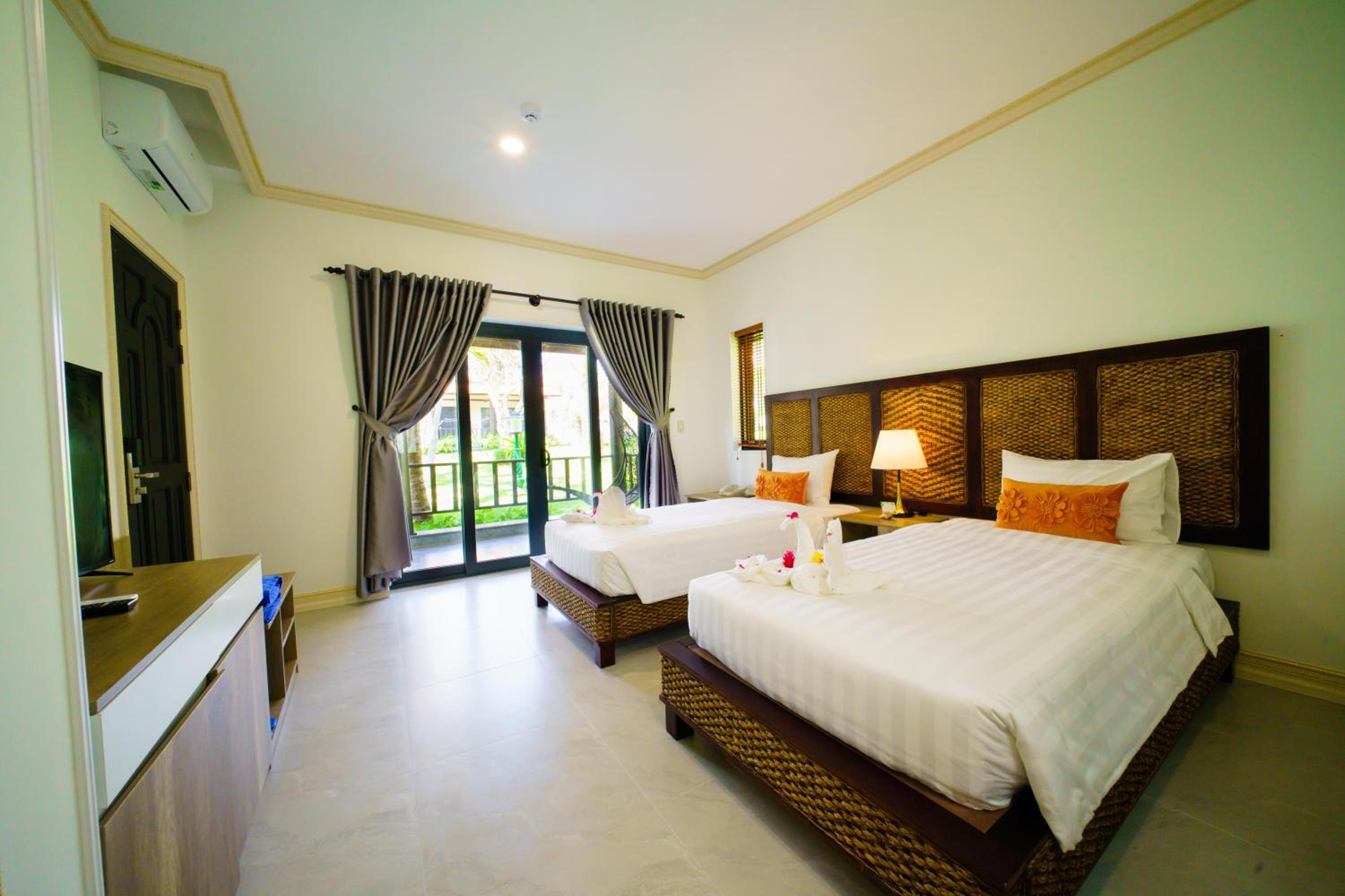 Blooming Lotus Resort