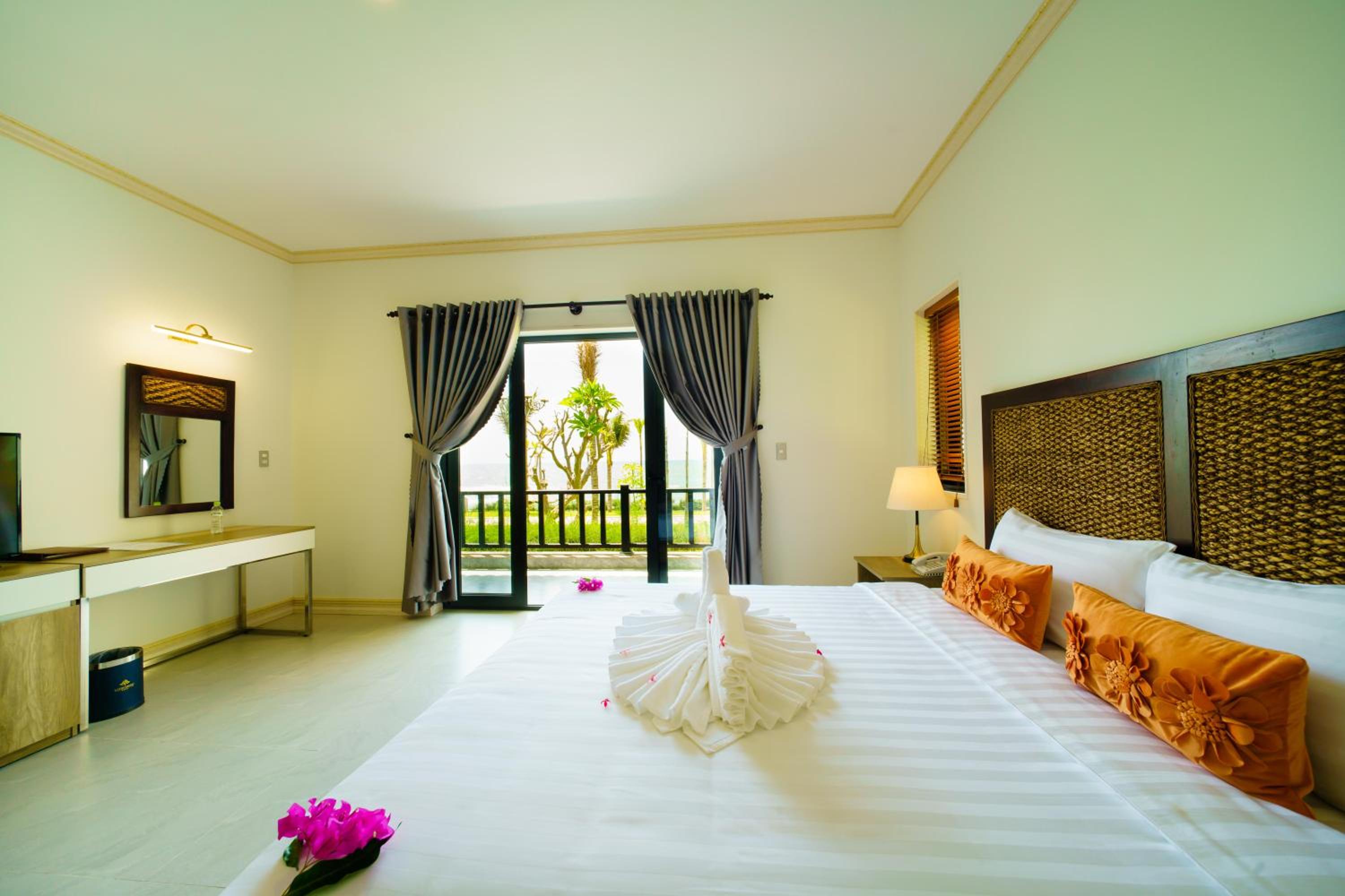 Blooming Lotus Resort