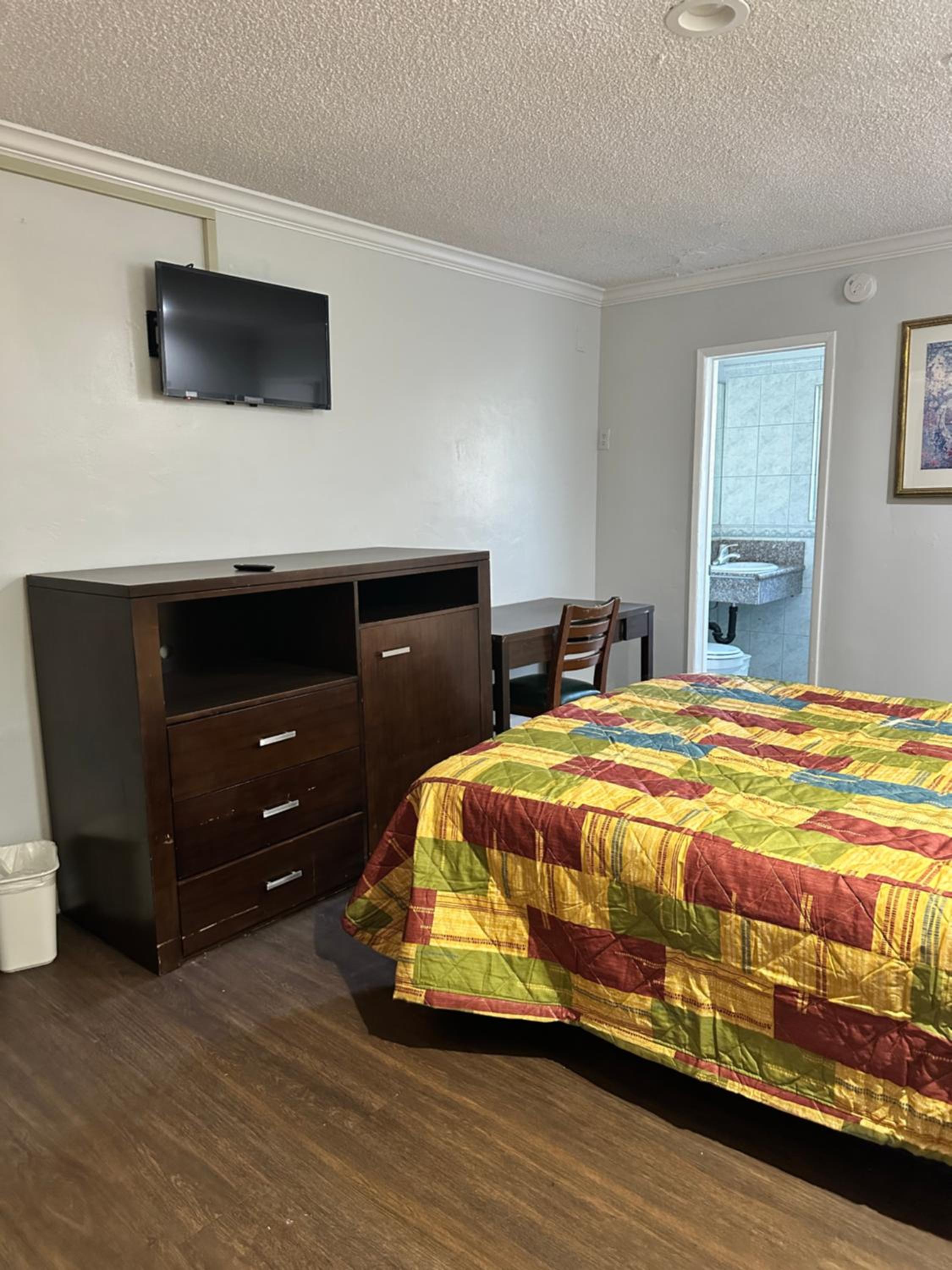 Pomona Vacations - Passport Inn Pomona - Property Image 20