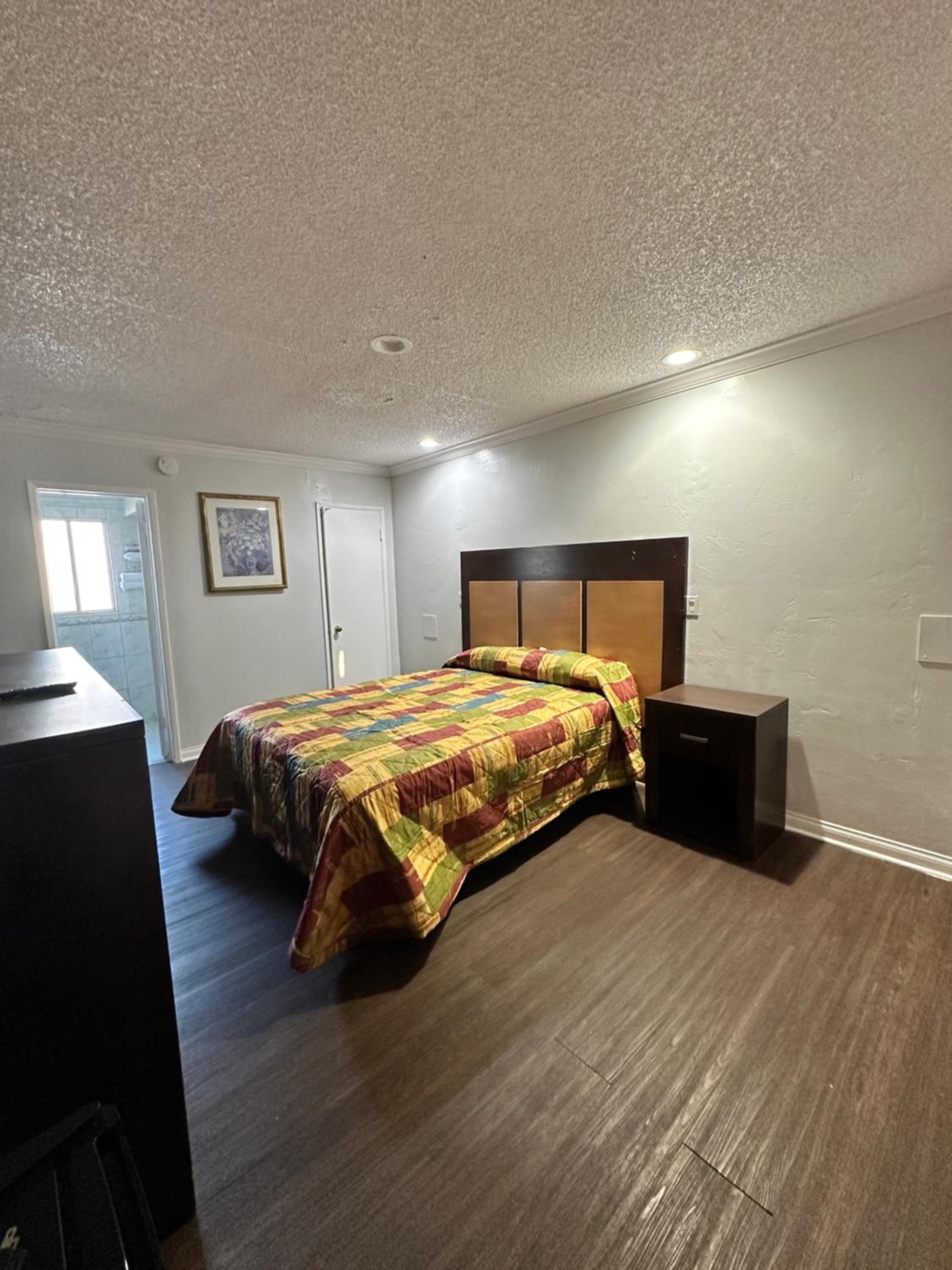 Pomona Vacations - Passport Inn Pomona - Property Image 21