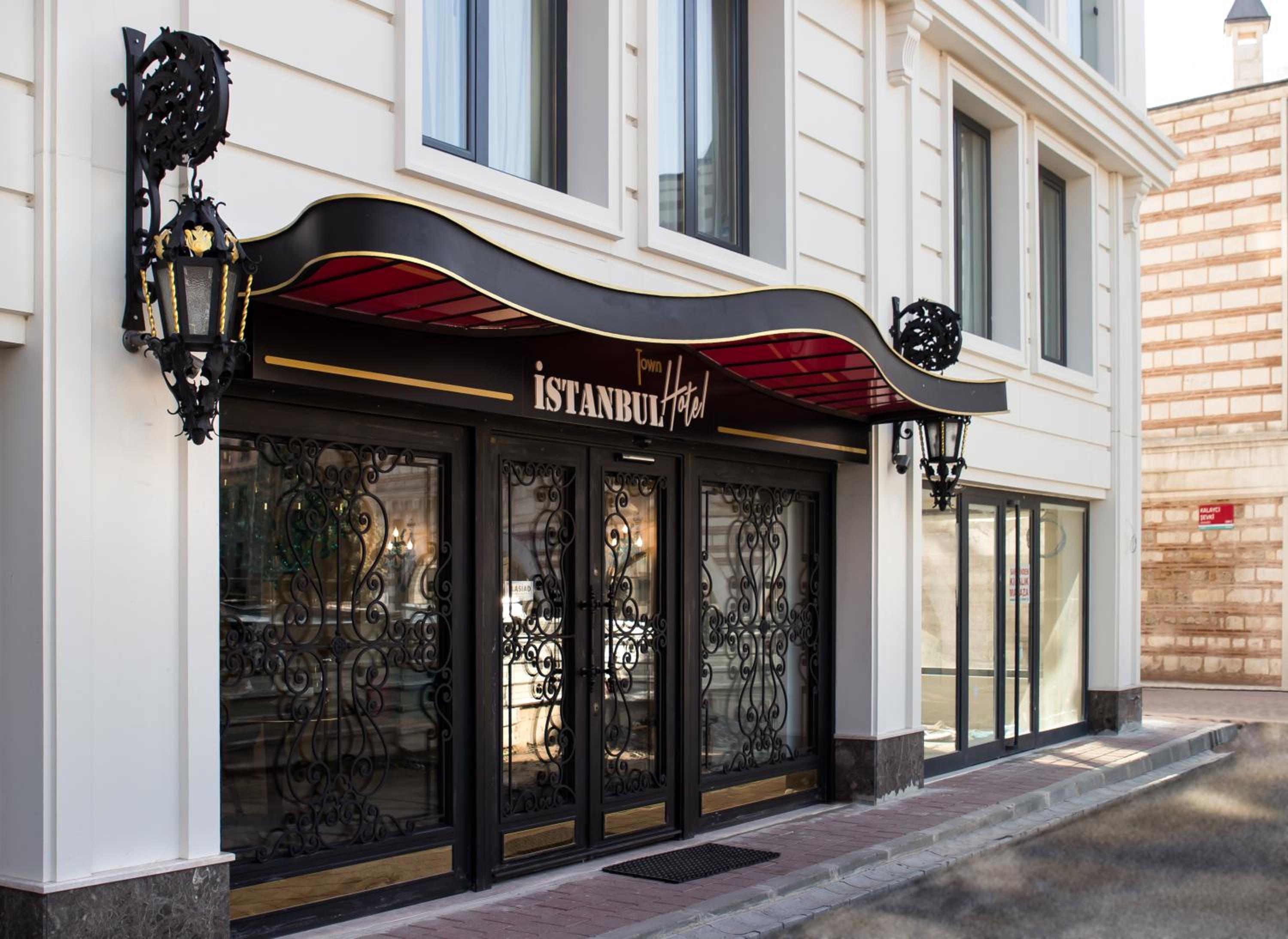 Istanbul Town Otel - Image 40