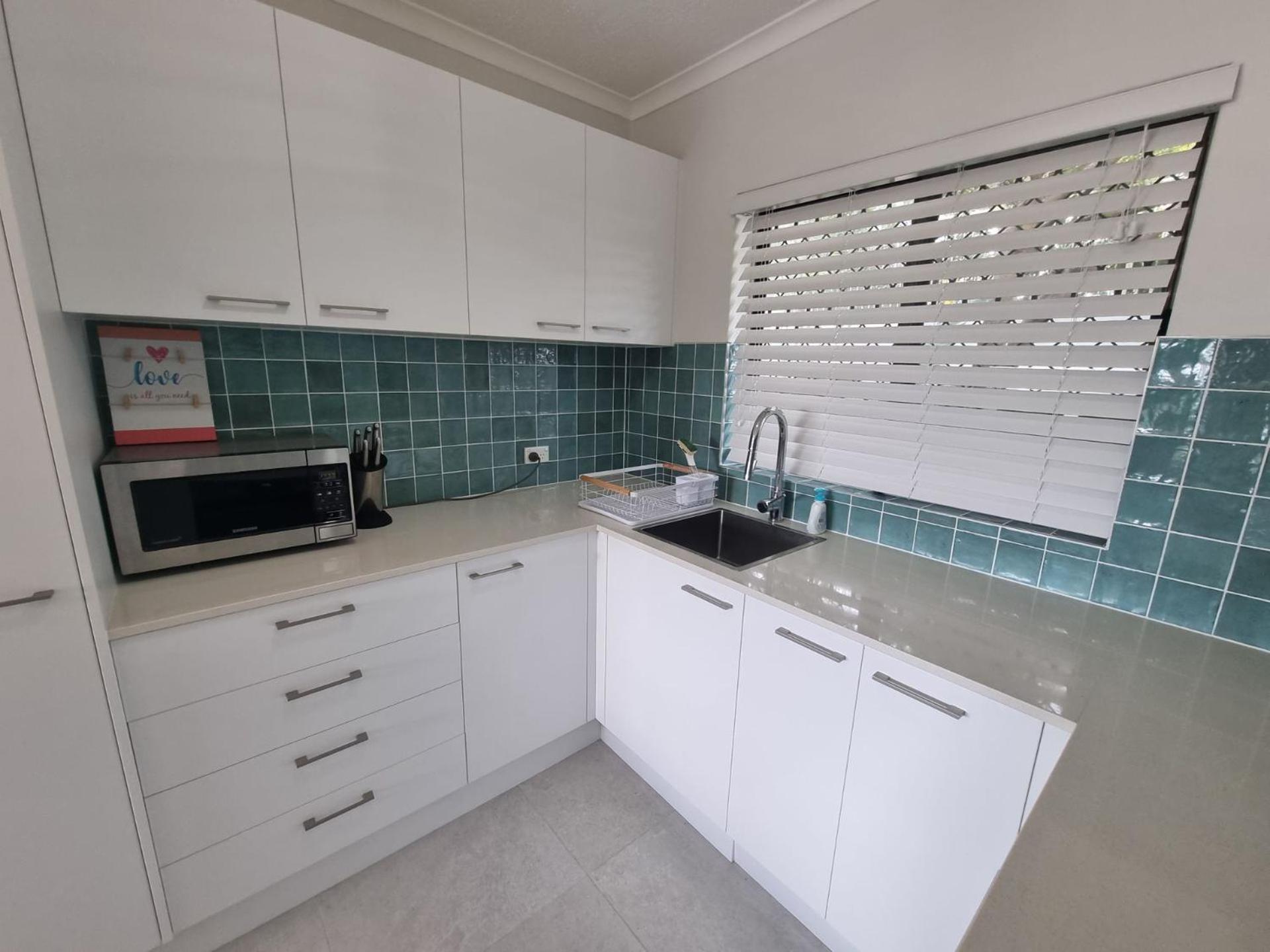 Hutton Road - Beach Access - Unit 9