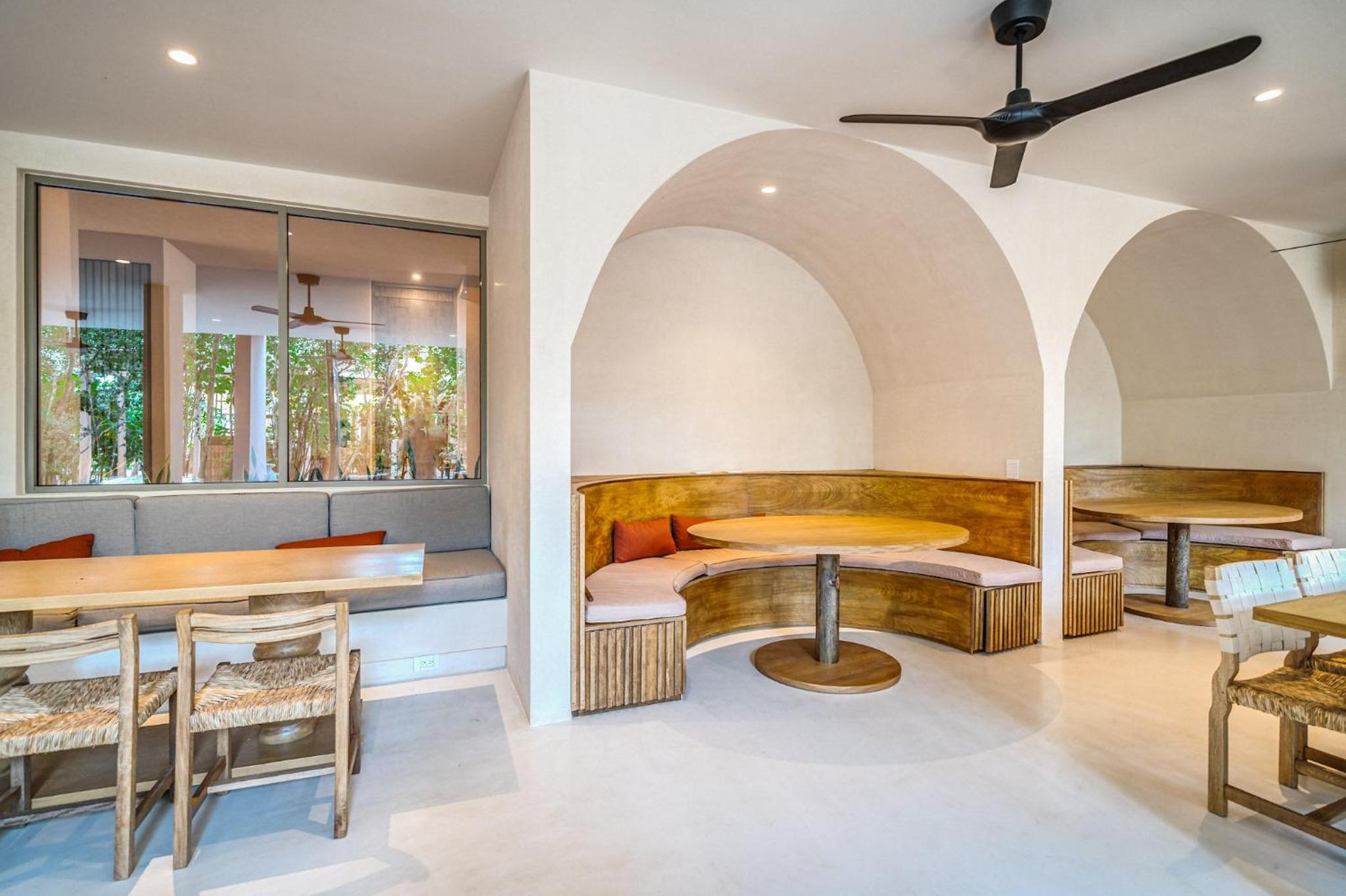 Fast Wi-Fi 1BR in Tulum with Pool, Restaurant, Gym view 4