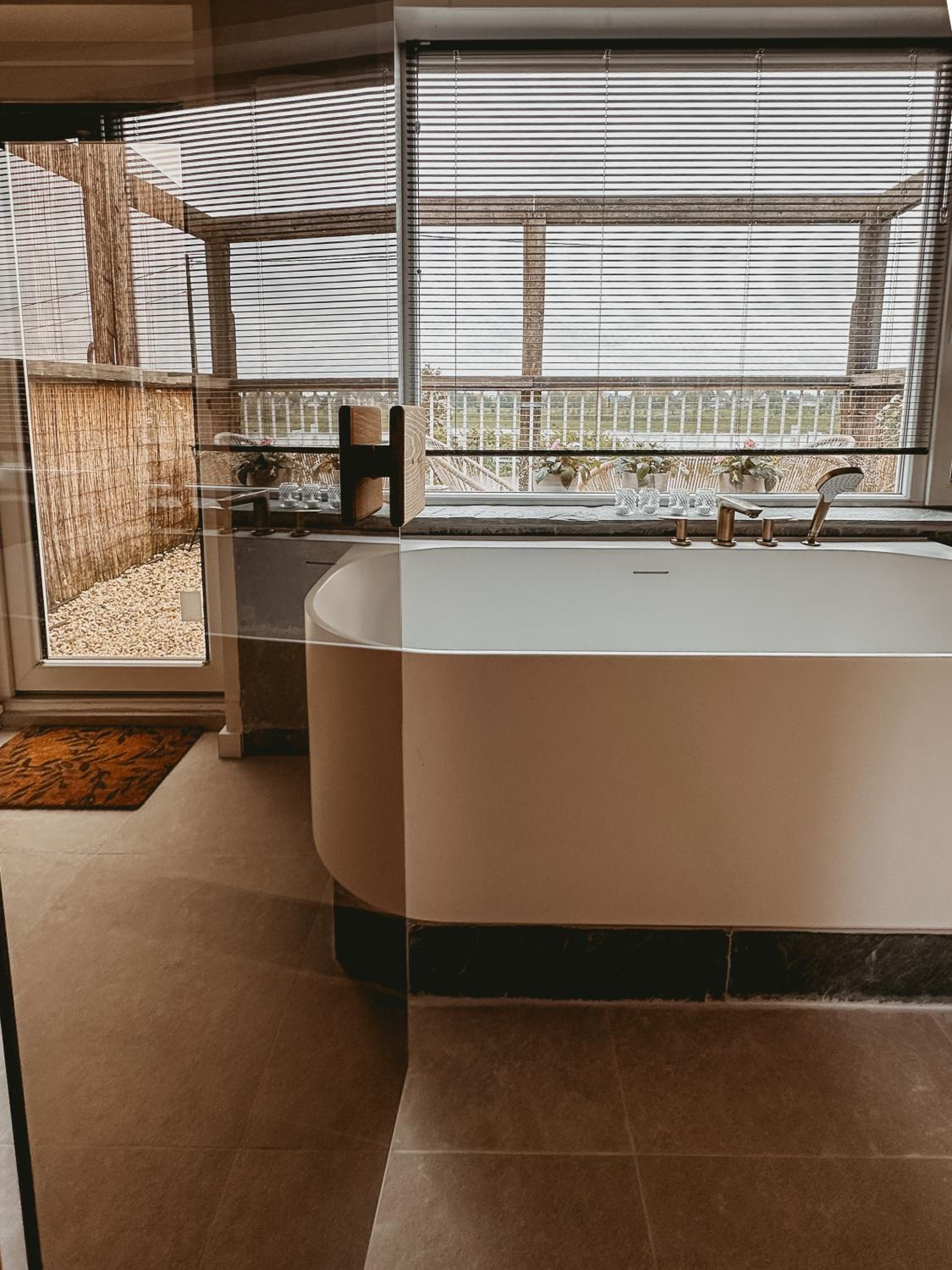 Maas Suites - Loft Suite view 4