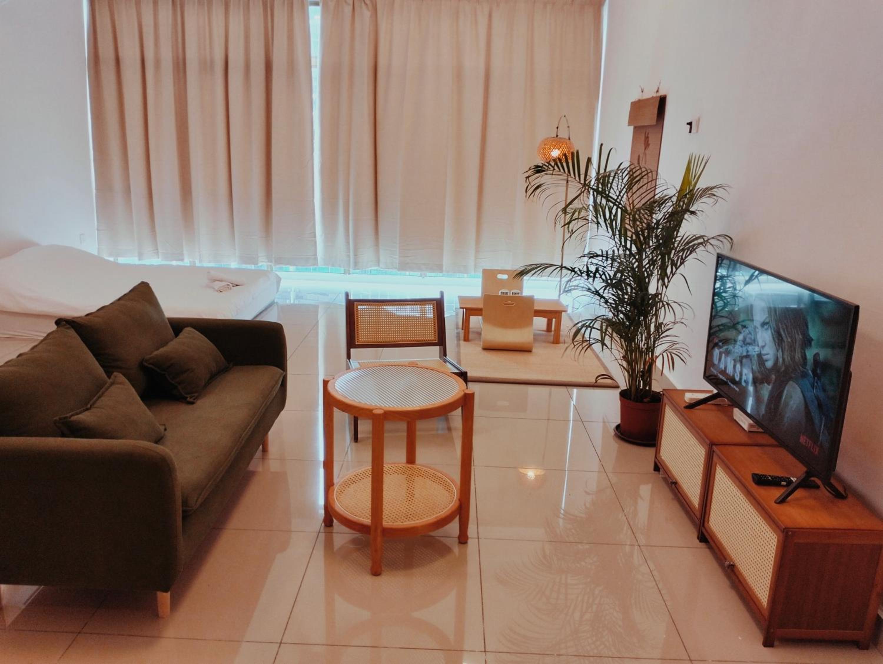 021 NO DEPO Palazio Apt Japanese style Studio Mount Austin Wifi & Netflix